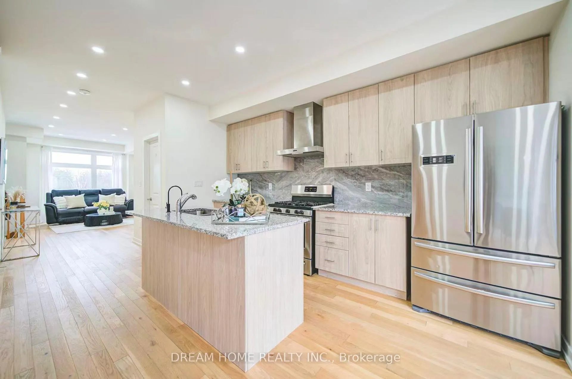 Photo 7 of 2190 Donald Cousens Parkway, Markham, Cornell — HOMEH
