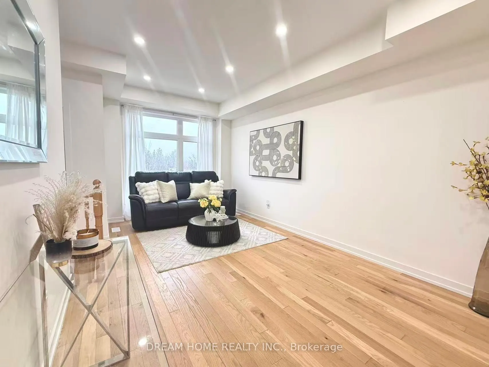 Photo 8 of 2190 Donald Cousens Parkway, Markham, Cornell — HOMEH