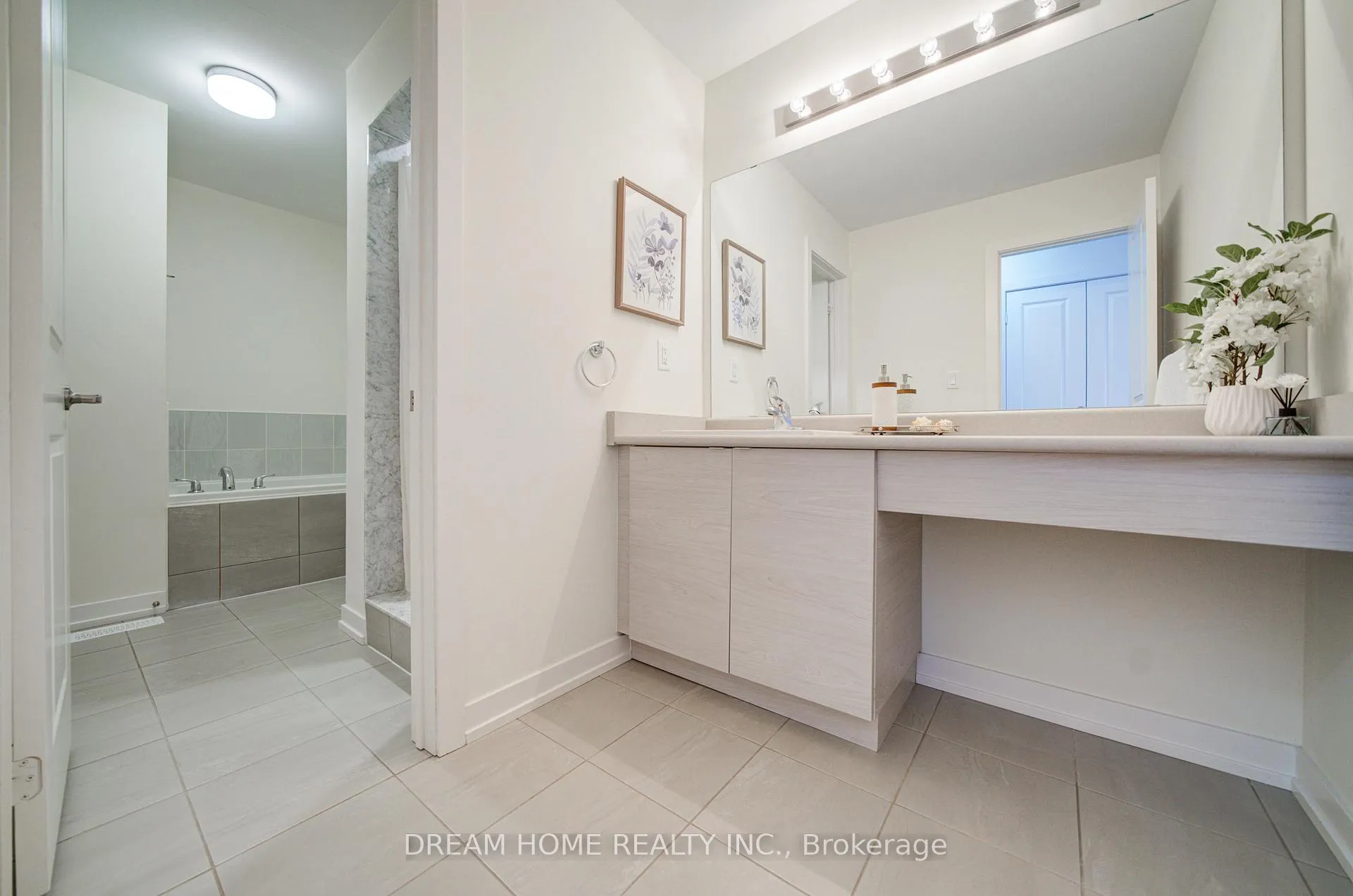Photo 23 of 2190 Donald Cousens Parkway, Markham, Cornell — HOMEH