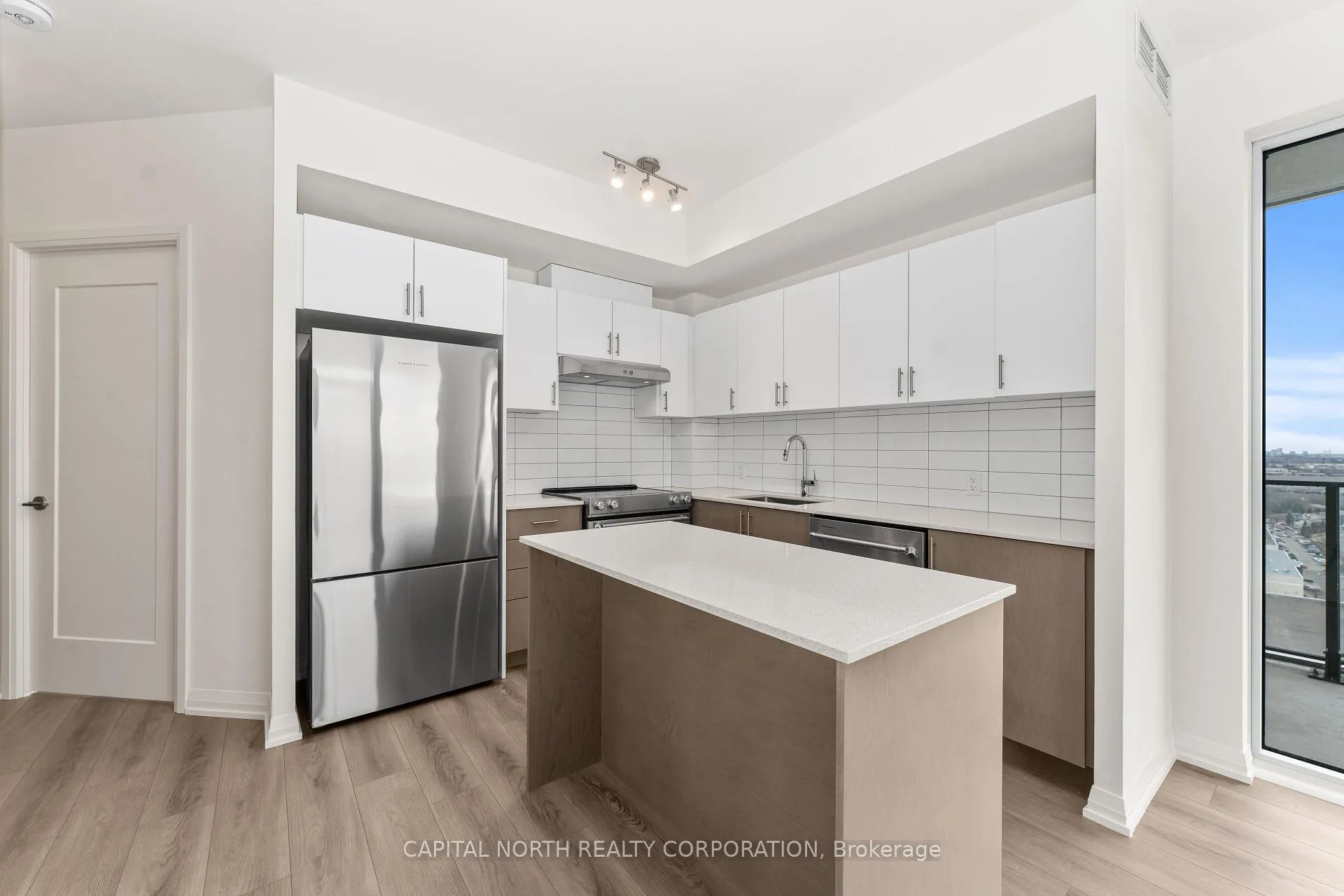 Photo 10 of Unit 2002, 9000 Jane Street, Vaughan, Vellore Village — HOMEH