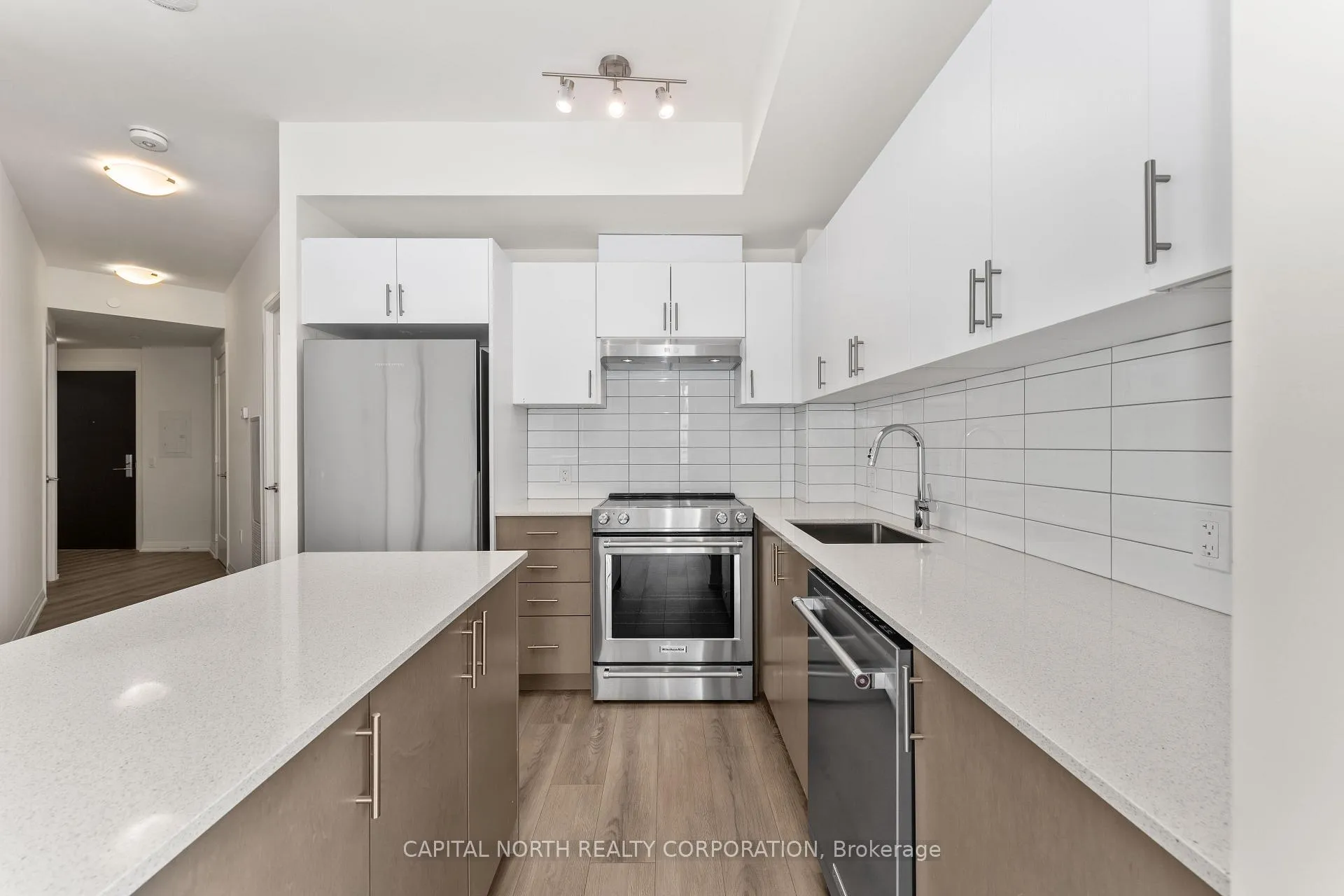 Photo 11 of Unit 2002, 9000 Jane Street, Vaughan, Vellore Village — HOMEH