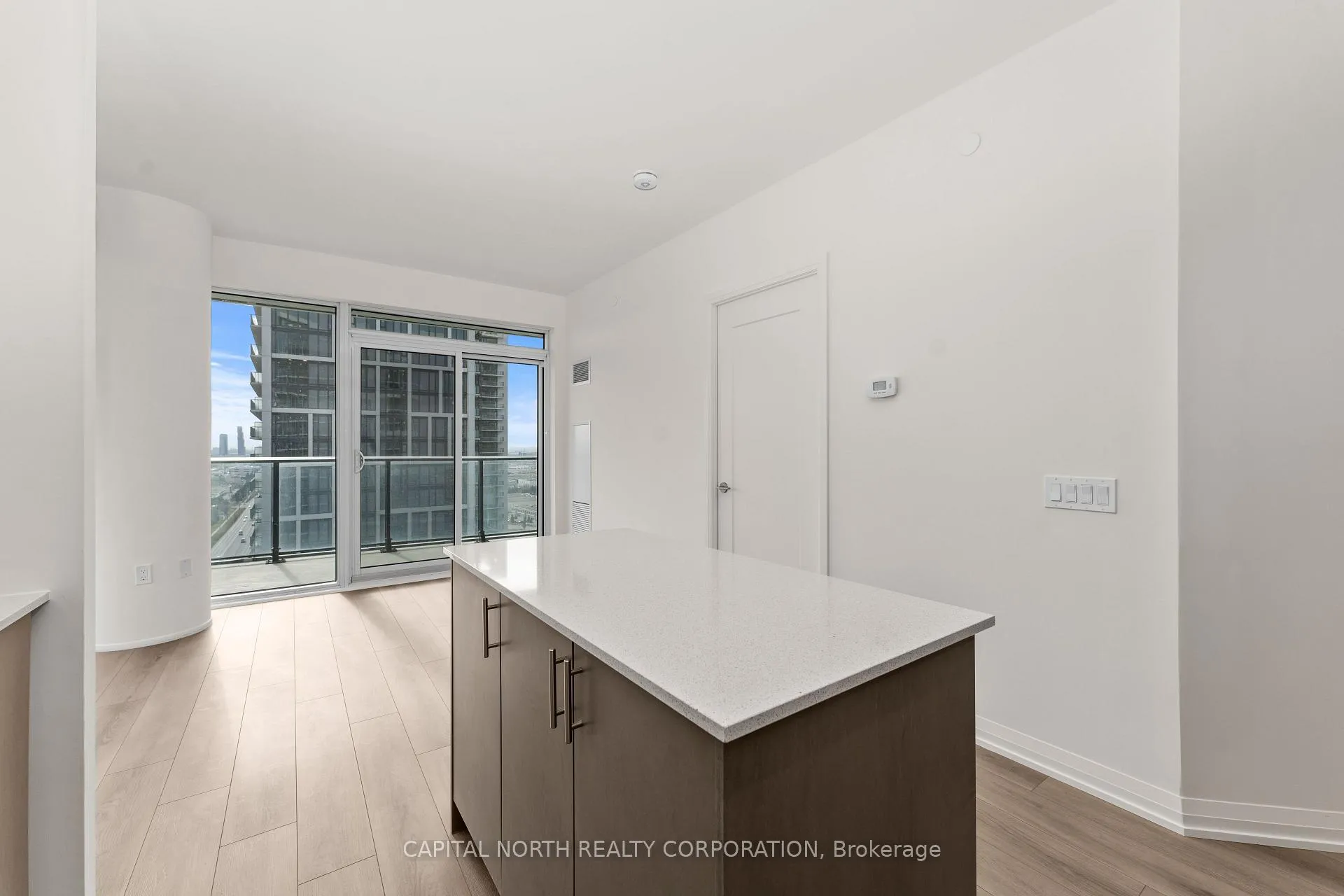 Photo 15 of Unit 2002, 9000 Jane Street, Vaughan, Vellore Village — HOMEH