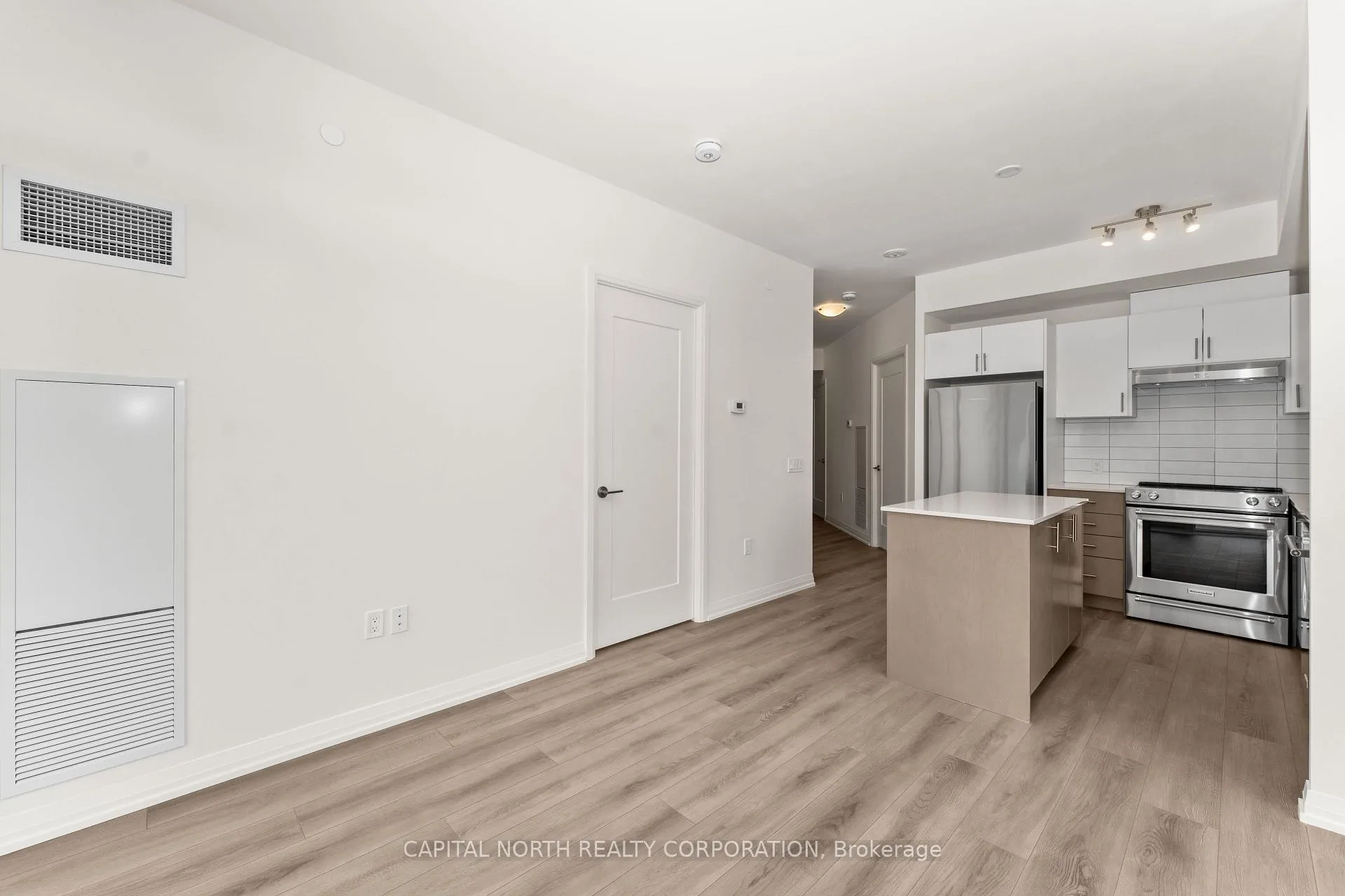 Photo 18 of Unit 2002, 9000 Jane Street, Vaughan, Vellore Village — HOMEH