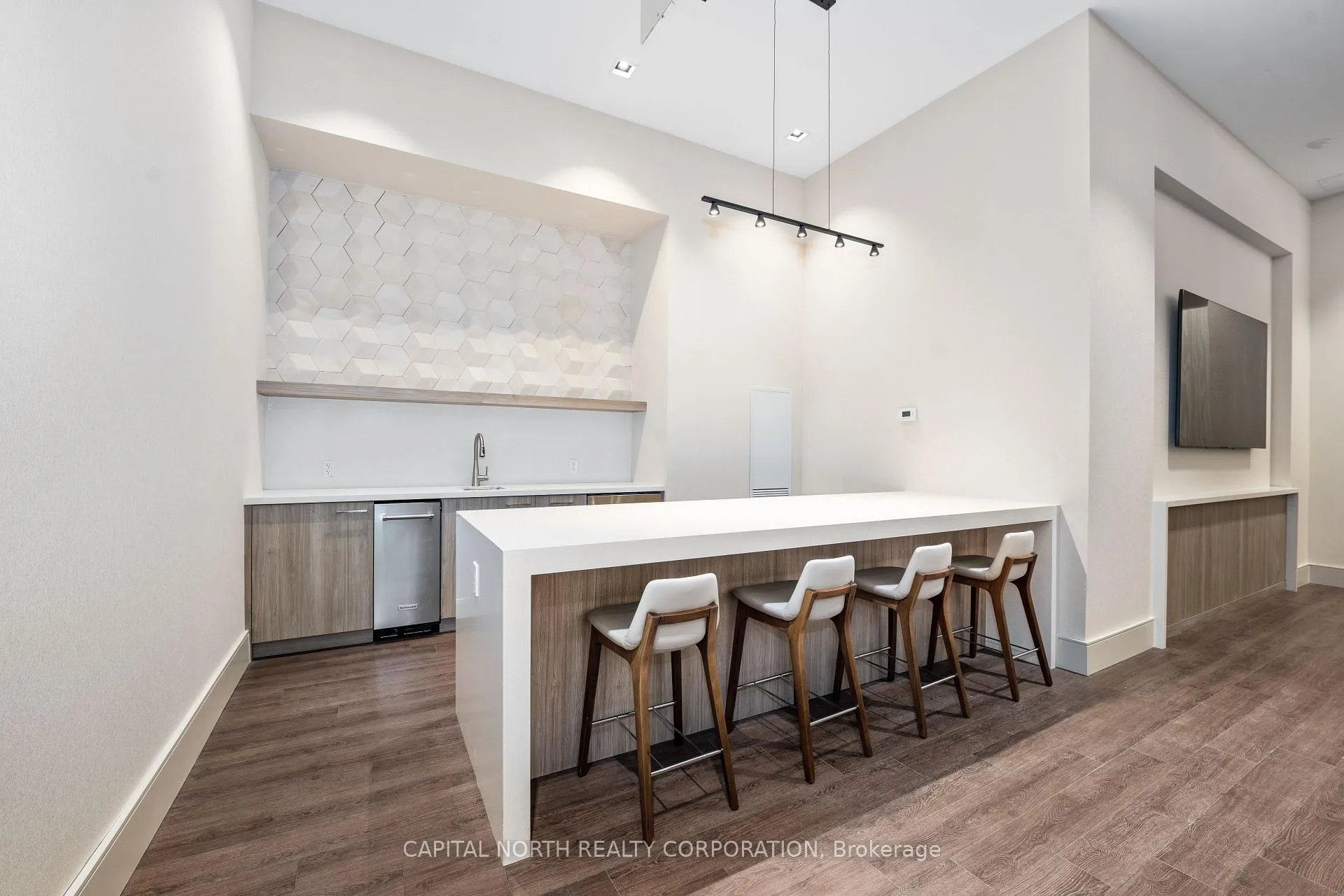 Photo 38 of Unit 2002, 9000 Jane Street, Vaughan, Vellore Village — HOMEH