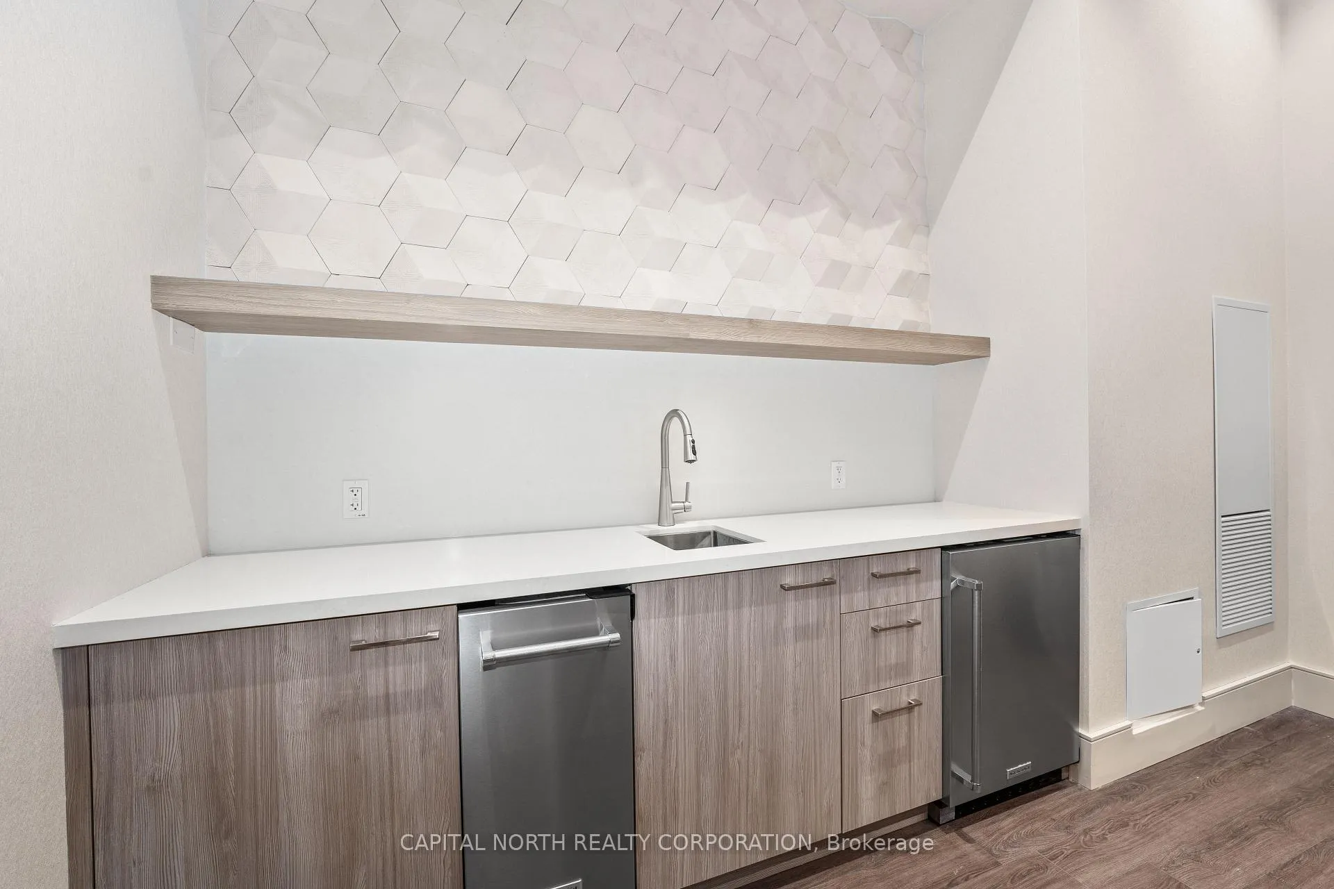 Photo 39 of Unit 2002, 9000 Jane Street, Vaughan, Vellore Village — HOMEH