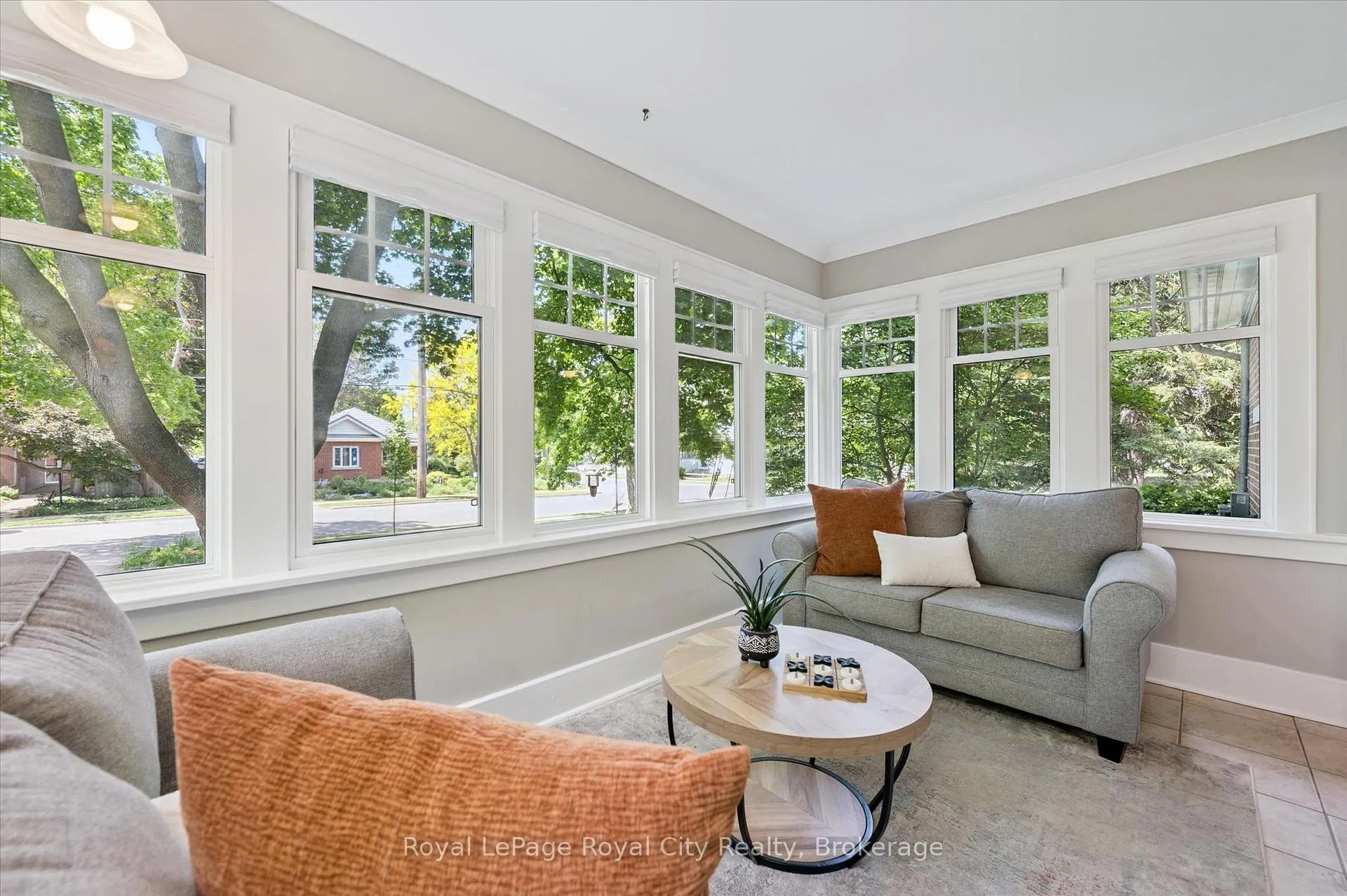 Photo 17 of 3 Mccrae Boulevard, Guelph, Dovercliffe Park/Old University — HOMEH