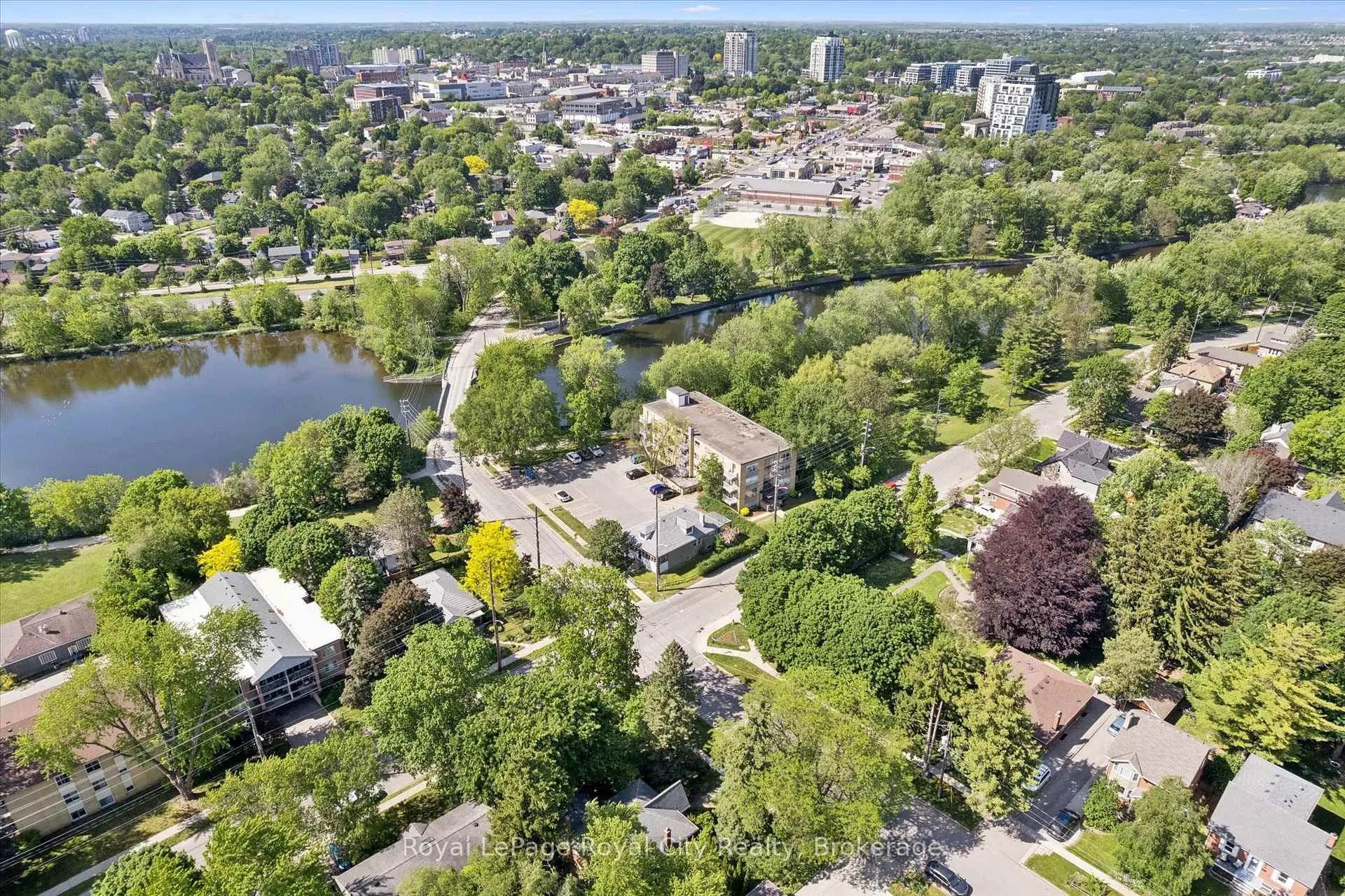 Photo 42 of 3 Mccrae Boulevard, Guelph, Dovercliffe Park/Old University — HOMEH