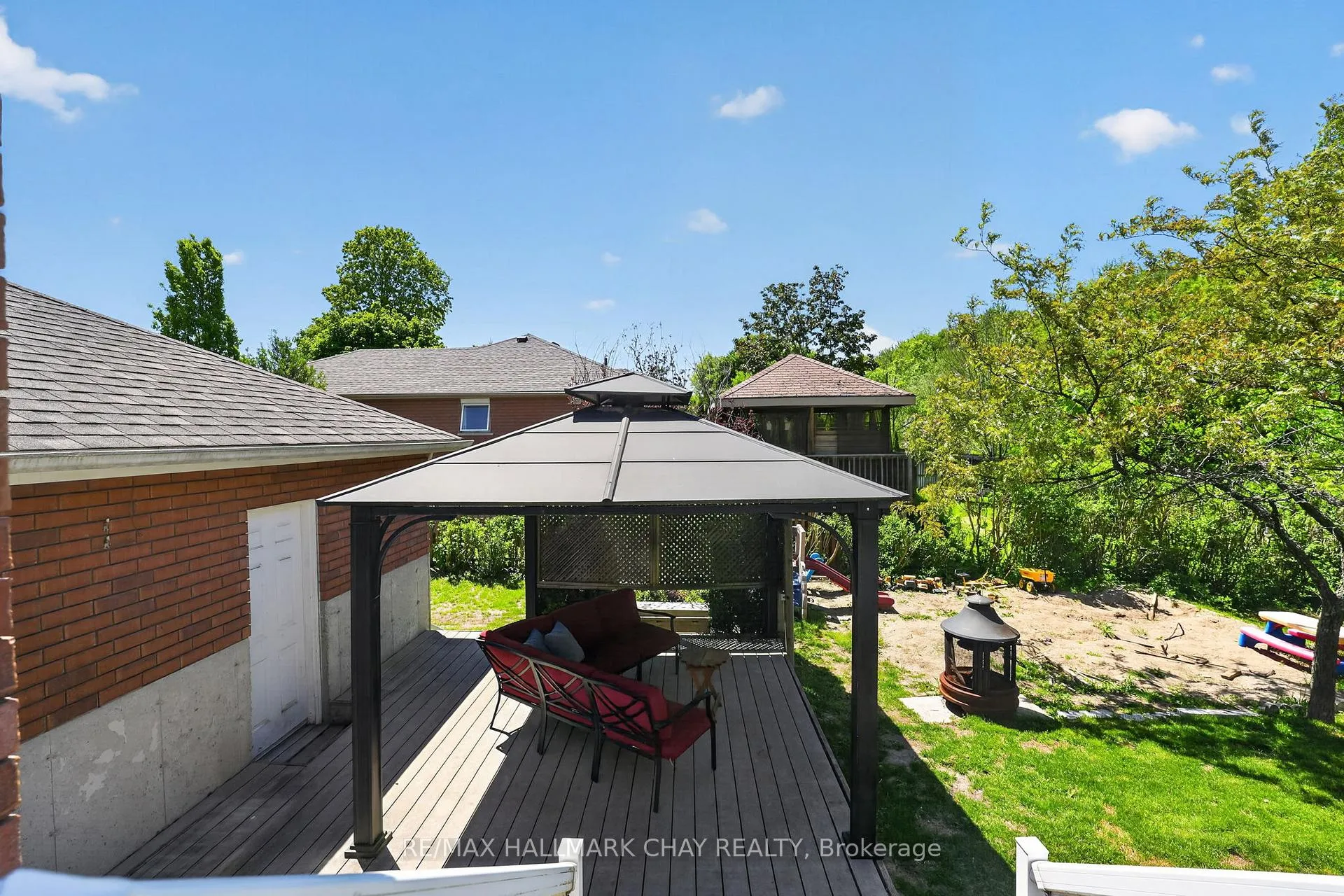 Photo 11 of 55 Burbank Circle, Adjala-Tosorontio, Everett — HOMEH