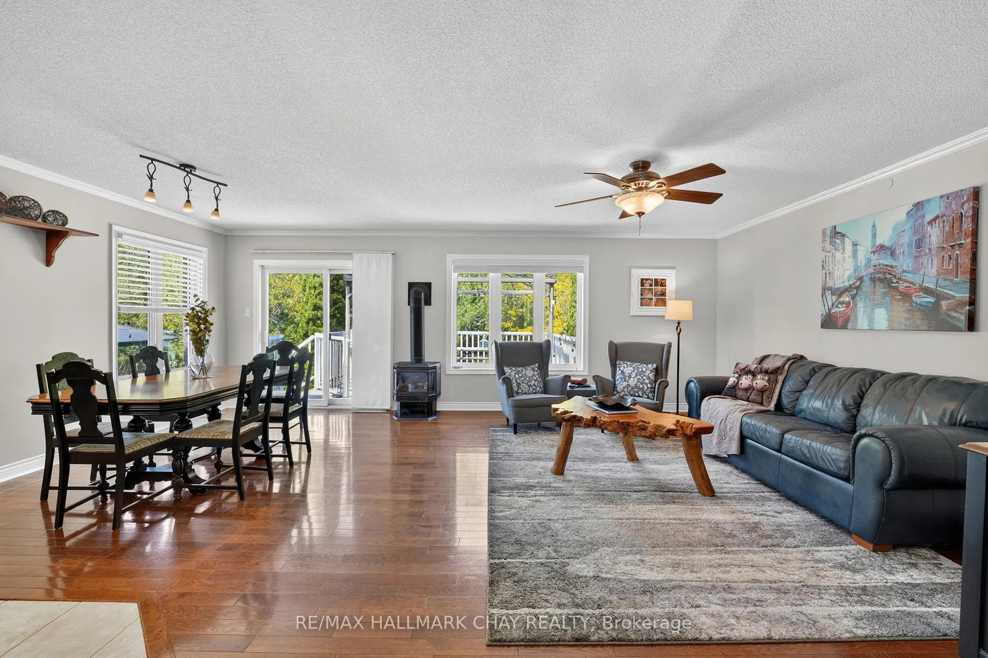 Photo 12 of 55 Burbank Circle, Adjala-Tosorontio, Everett — HOMEH