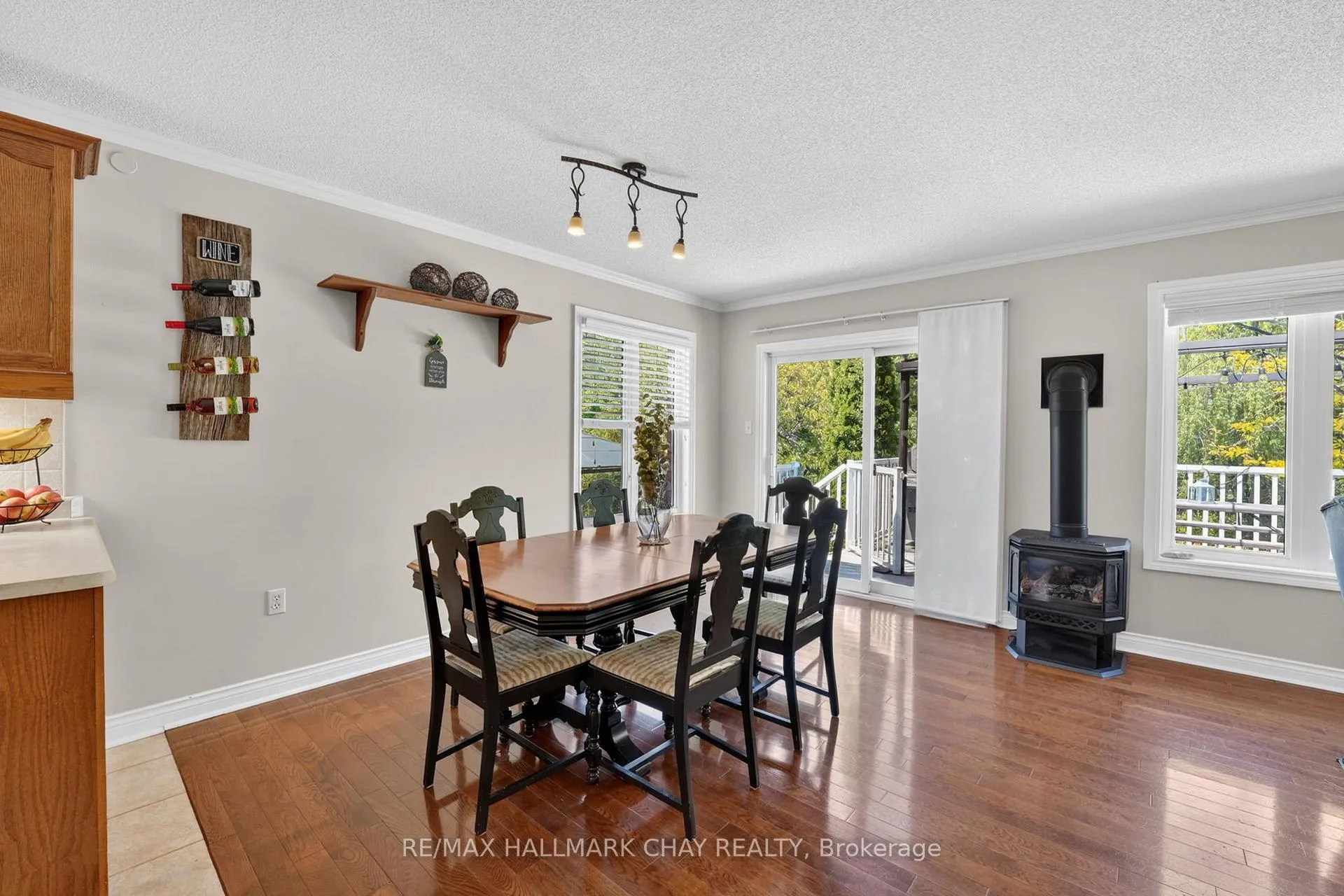 Photo 18 of 55 Burbank Circle, Adjala-Tosorontio, Everett — HOMEH