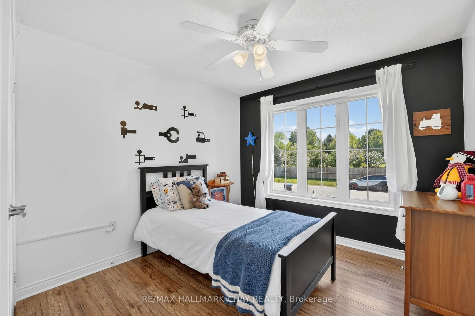Photo 24 of 55 Burbank Circle, Adjala-Tosorontio, Everett — HOMEH