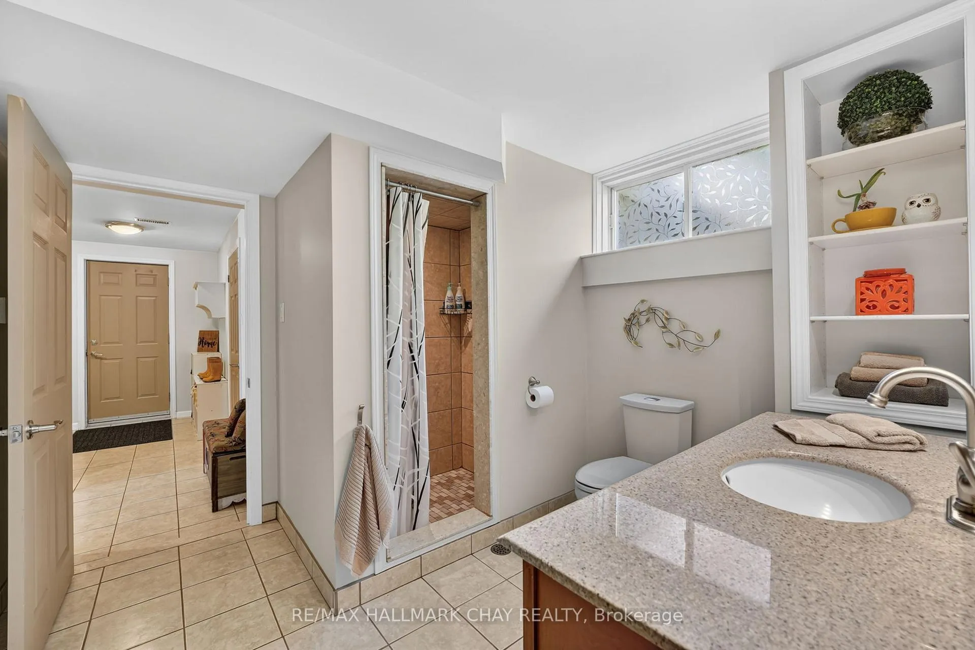 Photo 35 of 55 Burbank Circle, Adjala-Tosorontio, Everett — HOMEH