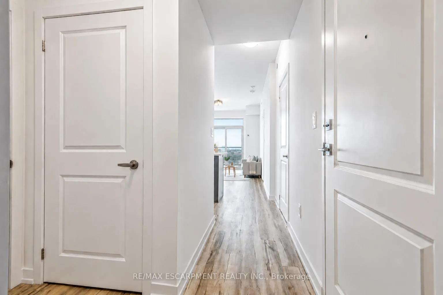 Photo 7 of Unit 1001, 450 Dundas Street E, Hamilton, Waterdown — HOMEH