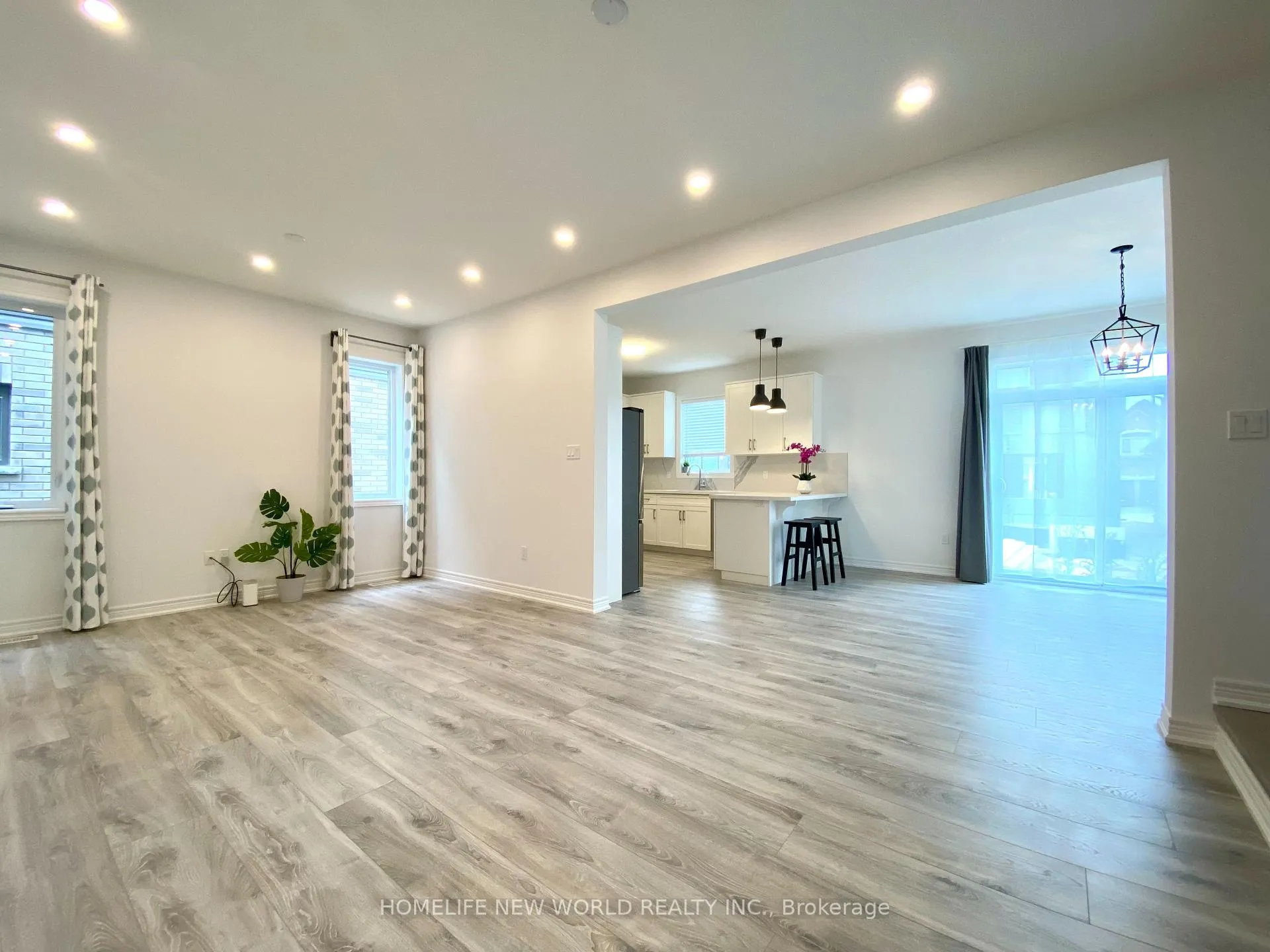Photo 3 of 70 Mclean Avenue, Collingwood — HOMEH
