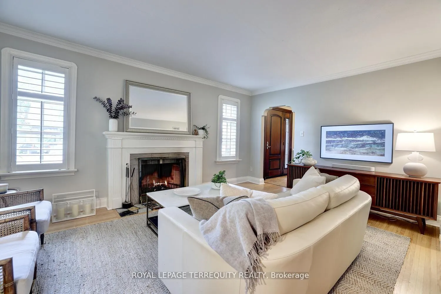 Photo 3 of 20 Elderidge Avenue, Etobicoke, Stonegate-Queensway — HOMEH