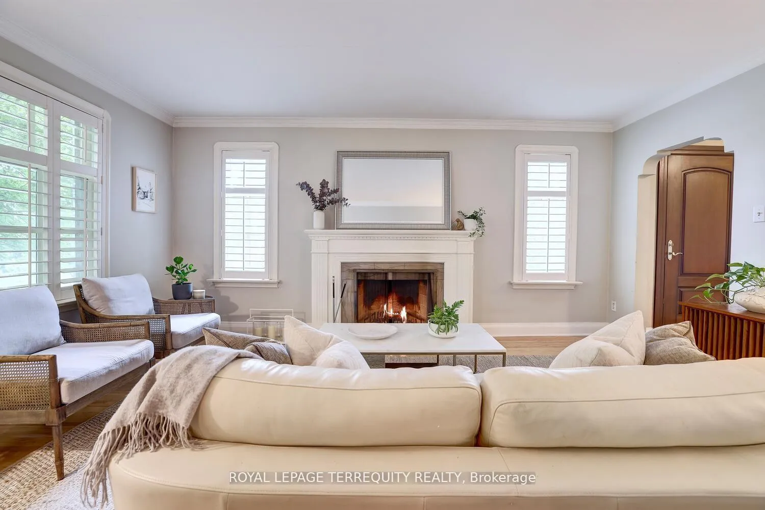 Photo 4 of 20 Elderidge Avenue, Etobicoke, Stonegate-Queensway — HOMEH