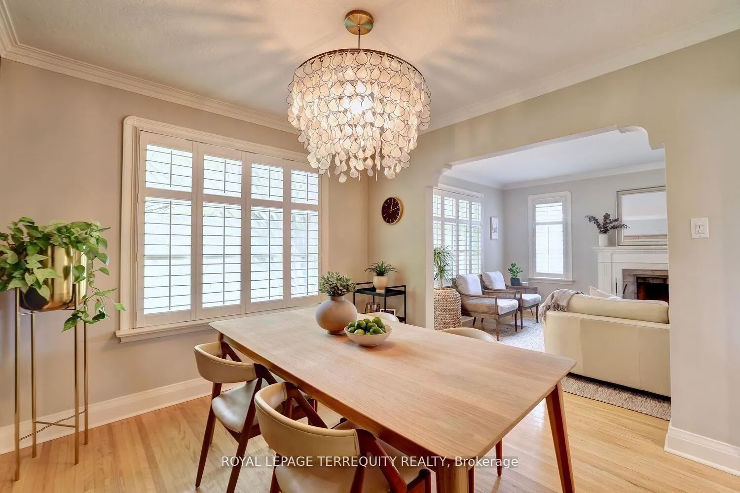 Photo 12 of 20 Elderidge Avenue, Etobicoke, Stonegate-Queensway — HOMEH