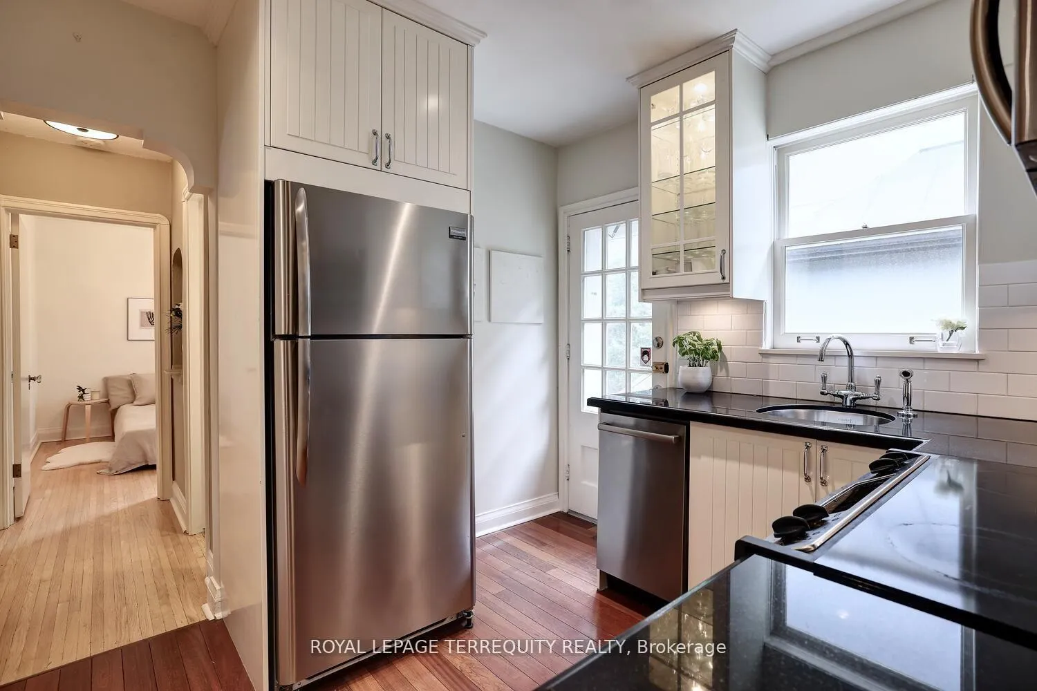 Photo 14 of 20 Elderidge Avenue, Etobicoke, Stonegate-Queensway — HOMEH