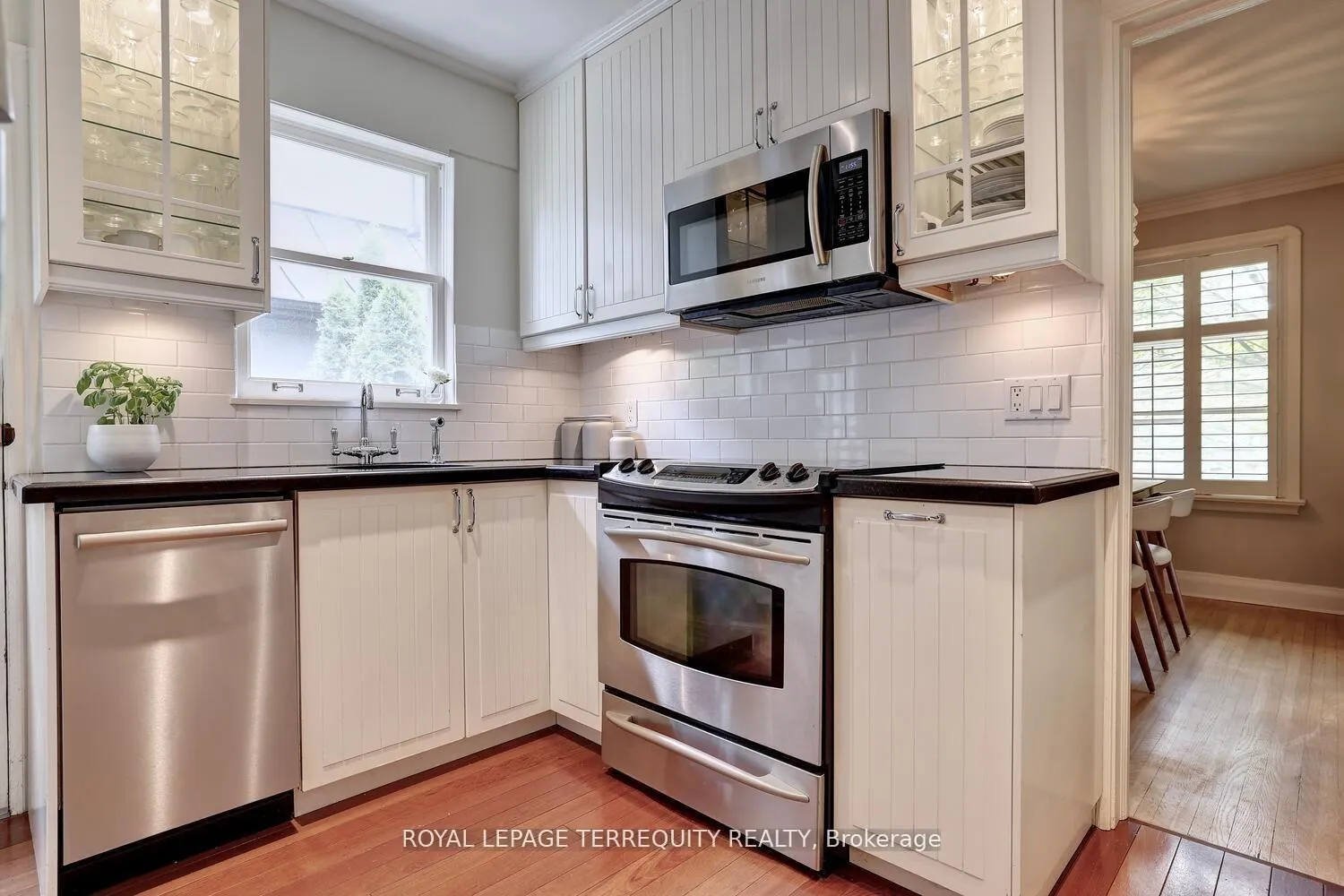 Photo 16 of 20 Elderidge Avenue, Etobicoke, Stonegate-Queensway — HOMEH