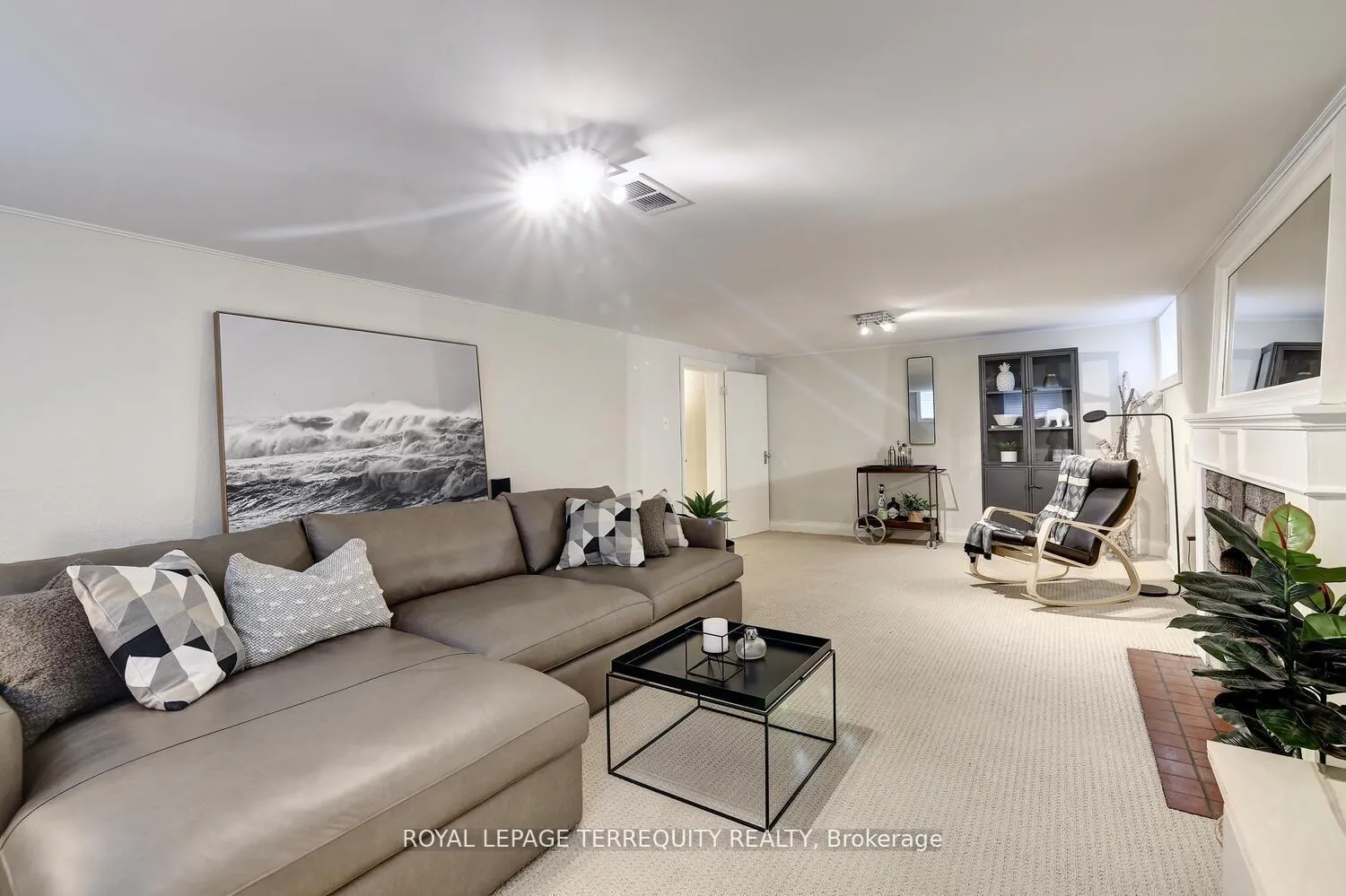 Photo 33 of 20 Elderidge Avenue, Etobicoke, Stonegate-Queensway — HOMEH