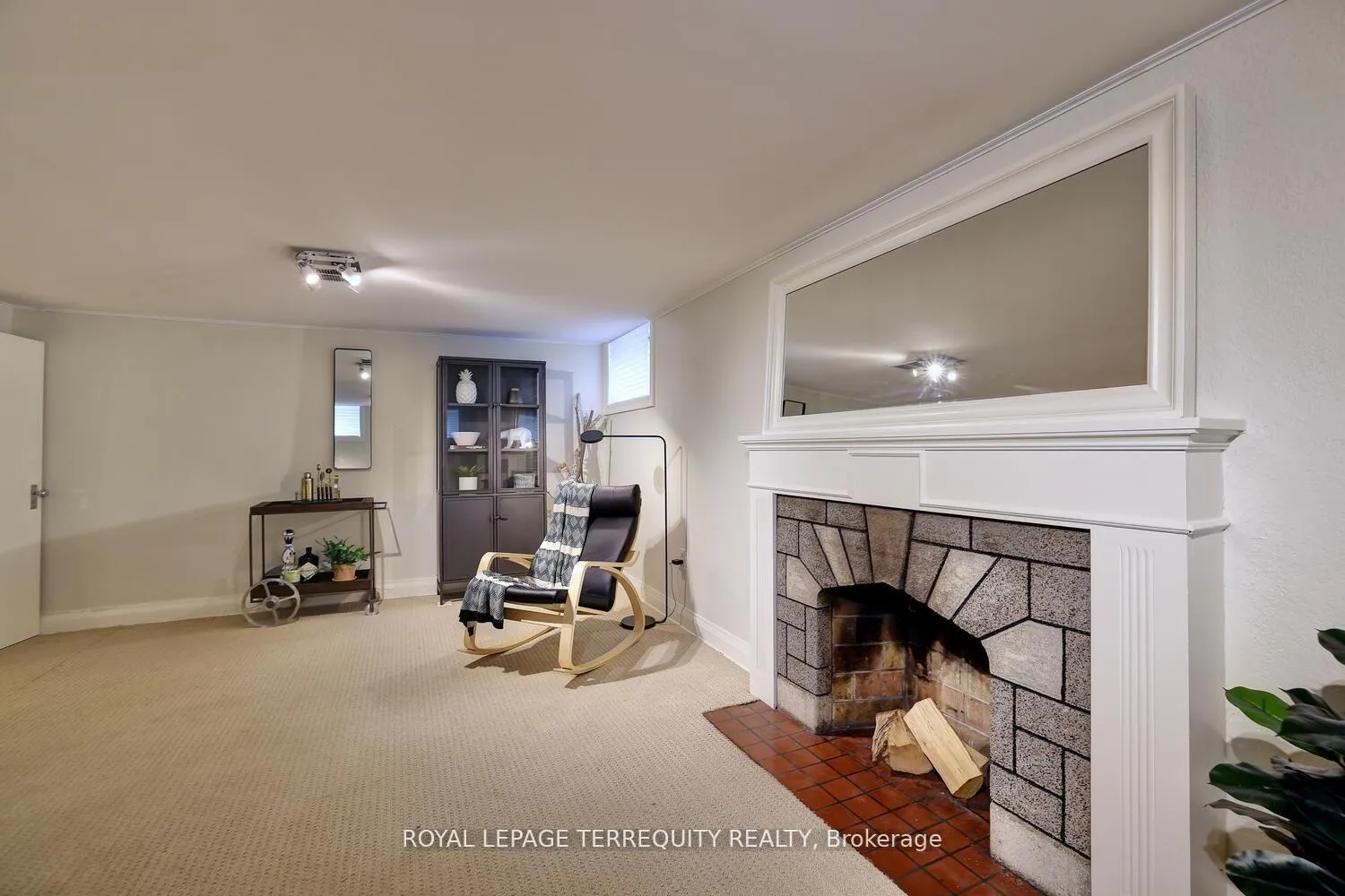 Photo 35 of 20 Elderidge Avenue, Etobicoke, Stonegate-Queensway — HOMEH