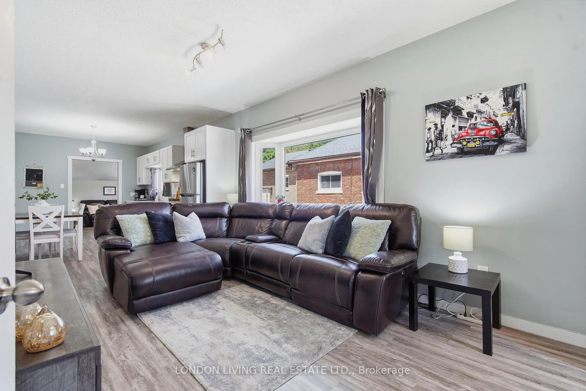 Photo 12 of 1176 Florence Street, London, East M — HOMEH