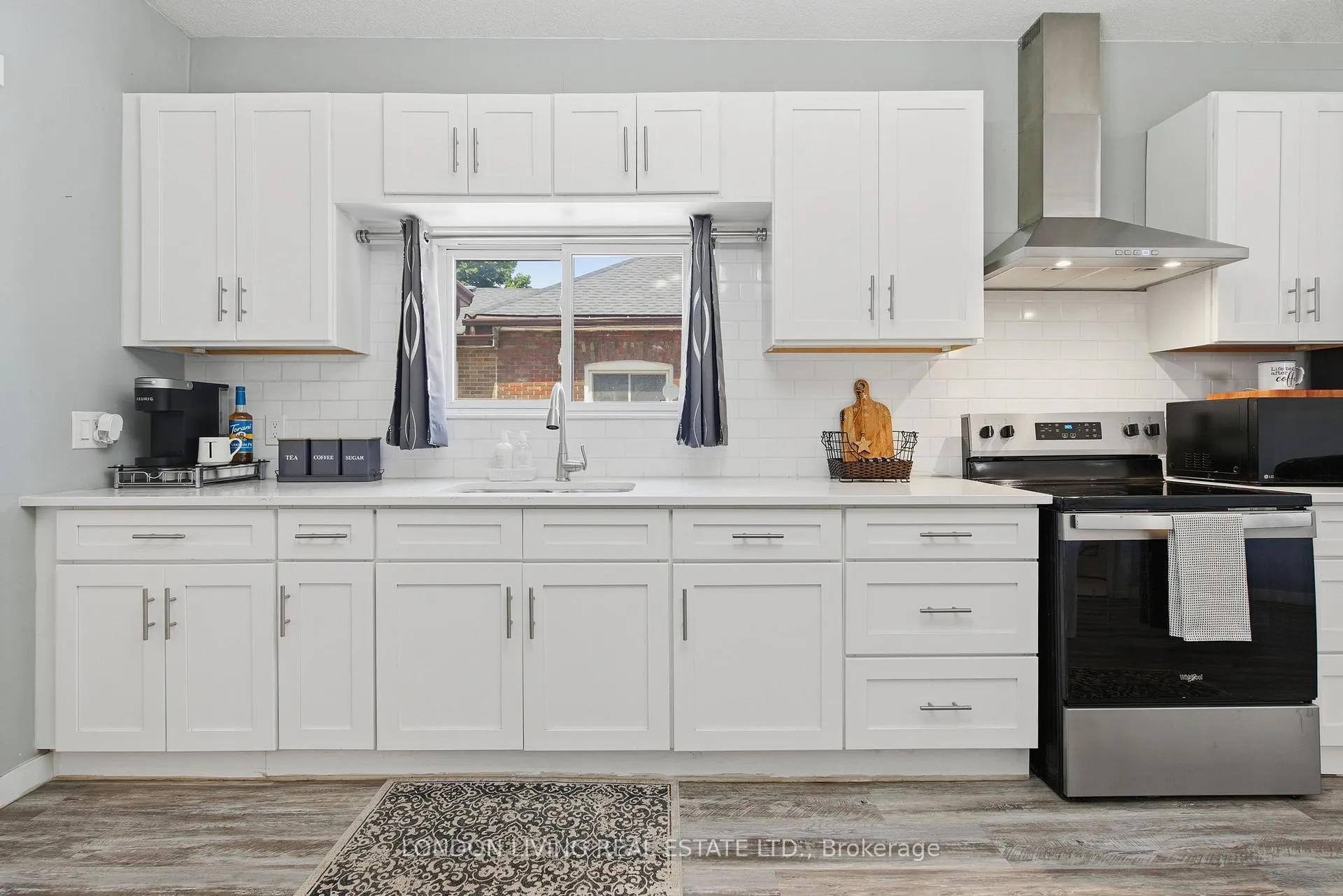 Photo 15 of 1176 Florence Street, London, East M — HOMEH
