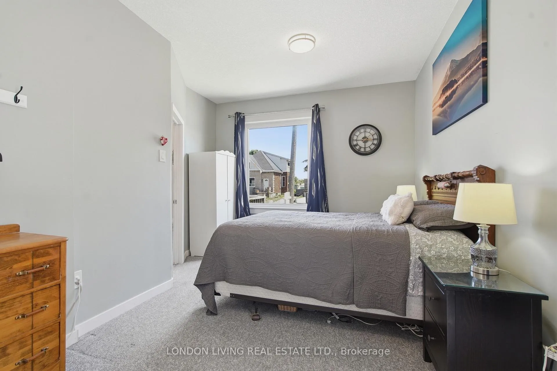 Photo 23 of 1176 Florence Street, London, East M — HOMEH