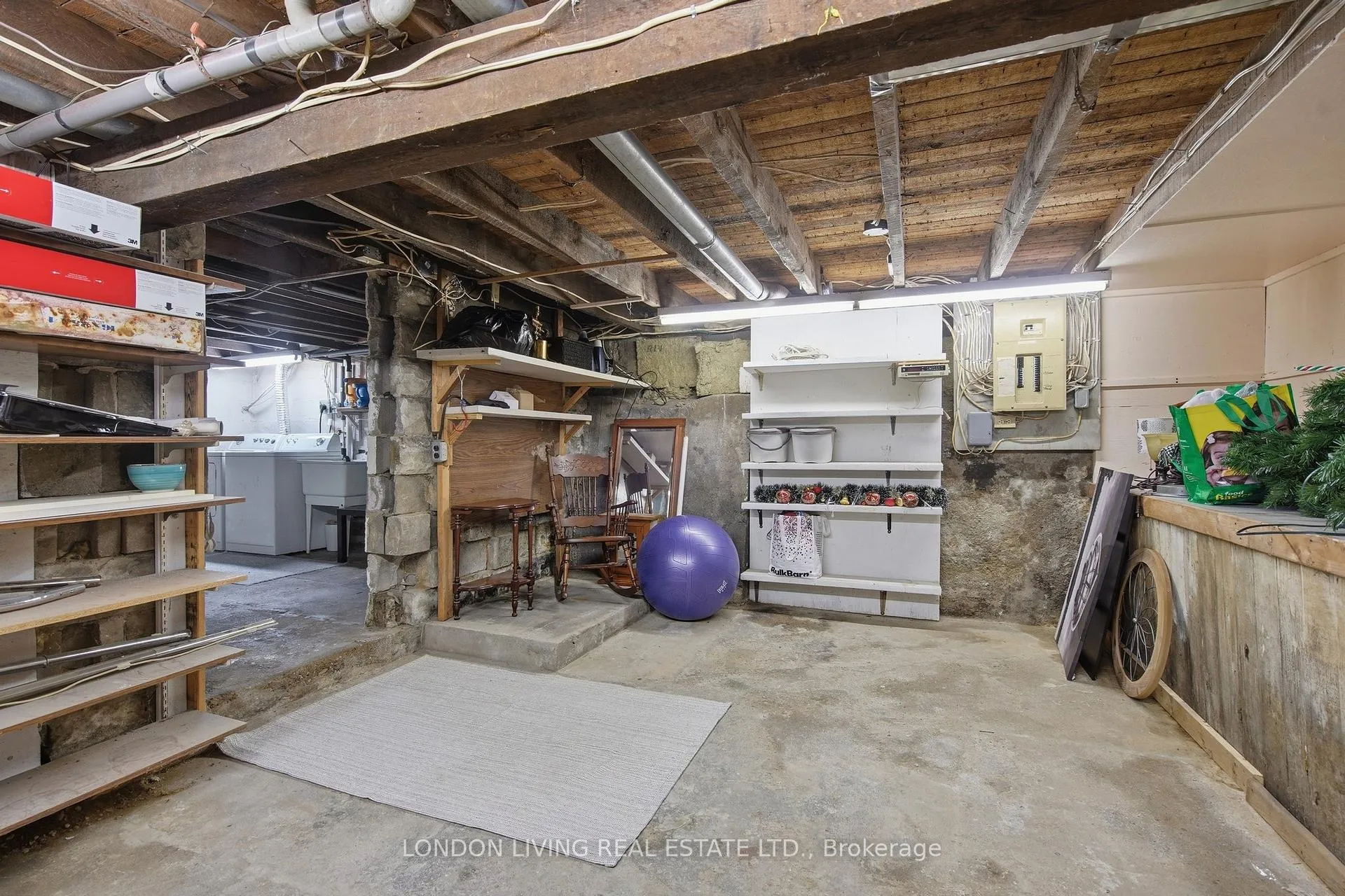 Photo 32 of 1176 Florence Street, London, East M — HOMEH