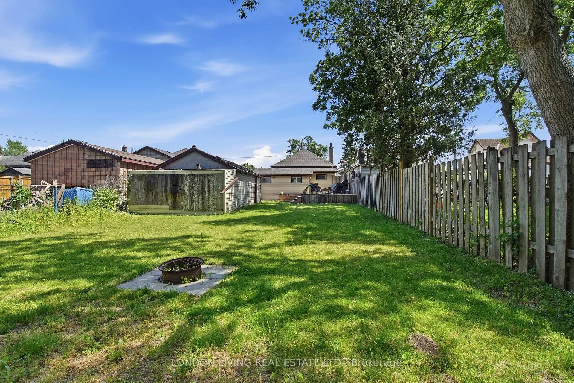 Photo 40 of 1176 Florence Street, London, East M — HOMEH