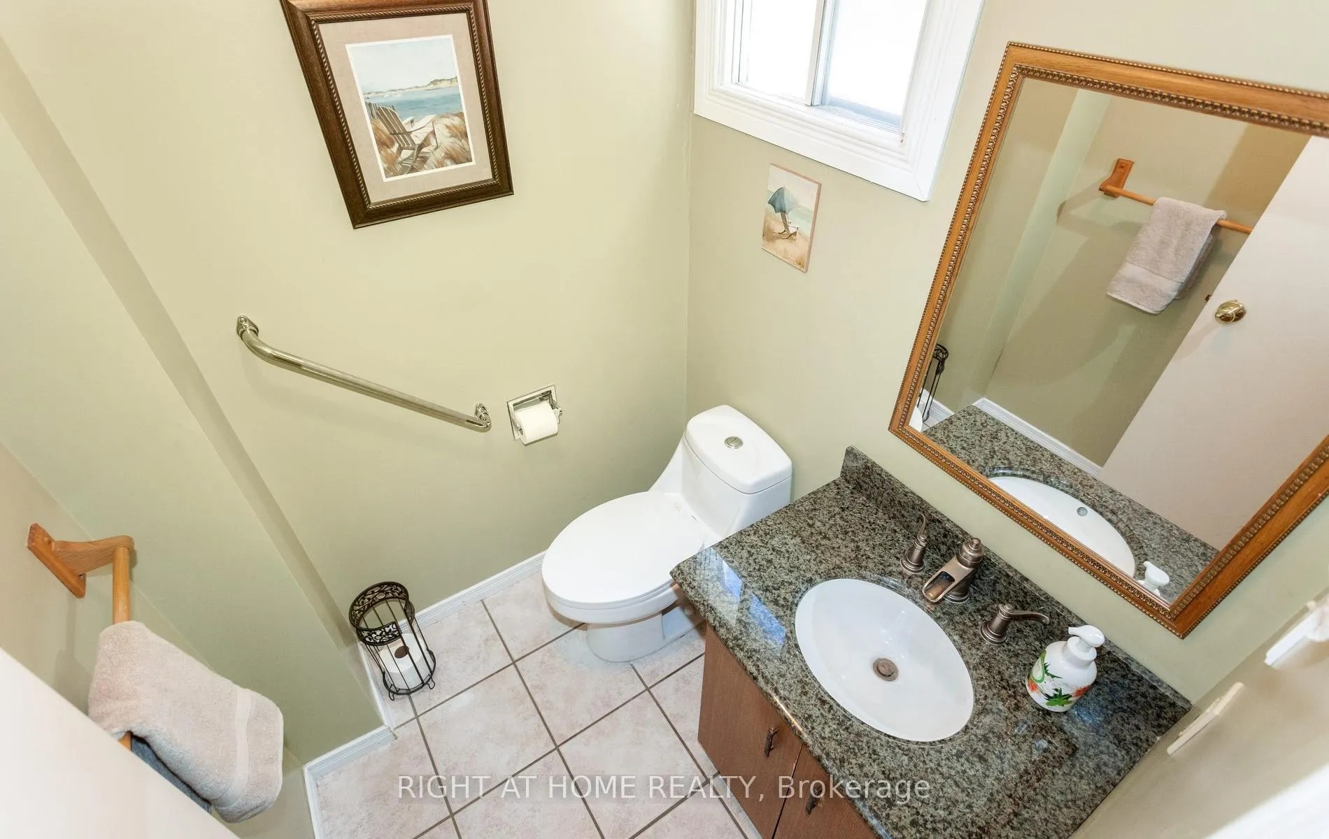 Photo 18 of 138 Atkins Circle, Brampton, Northwood Park — HOMEH