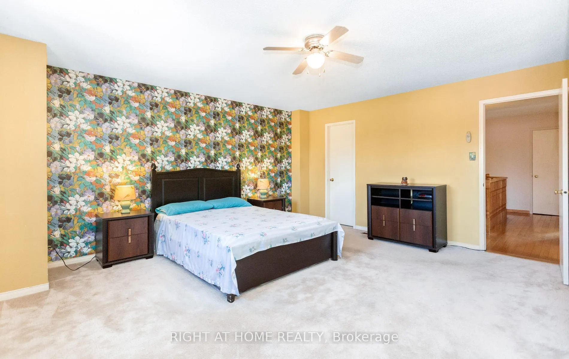 Photo 22 of 138 Atkins Circle, Brampton, Northwood Park — HOMEH