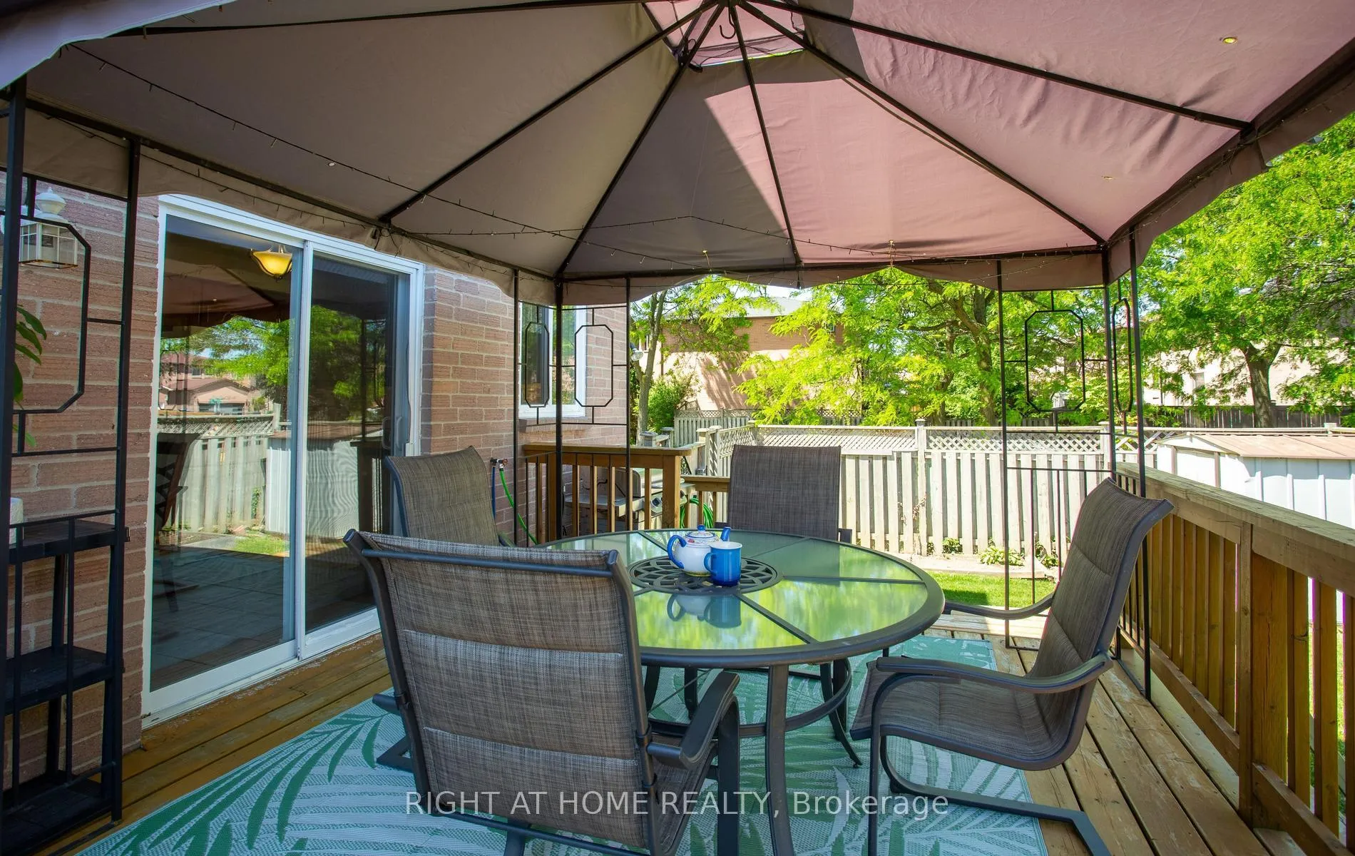 Photo 48 of 138 Atkins Circle, Brampton, Northwood Park — HOMEH