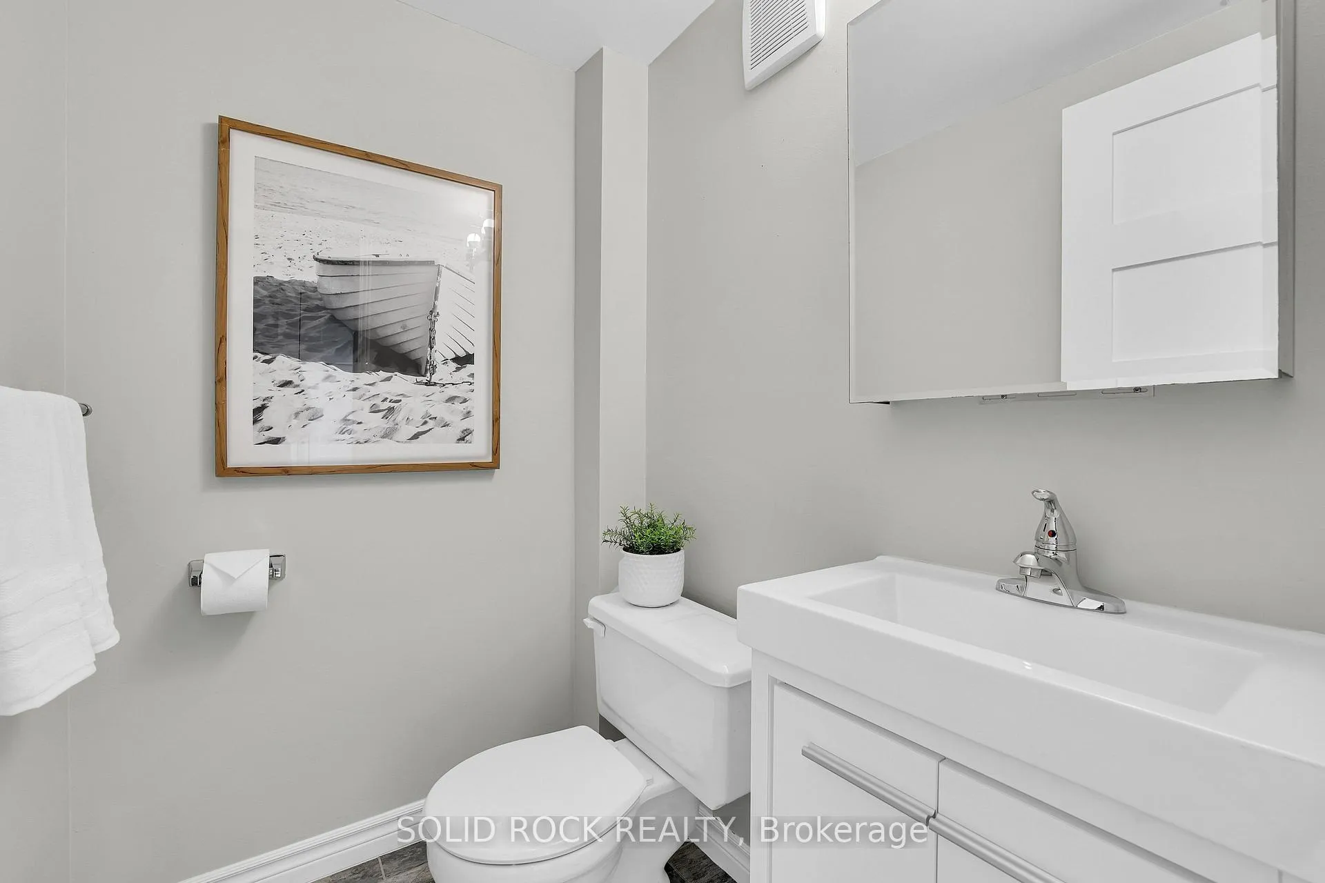 Photo 18 of 10 Highpark Crescent, Ottawa, Blackburn Hamlet — HOMEH