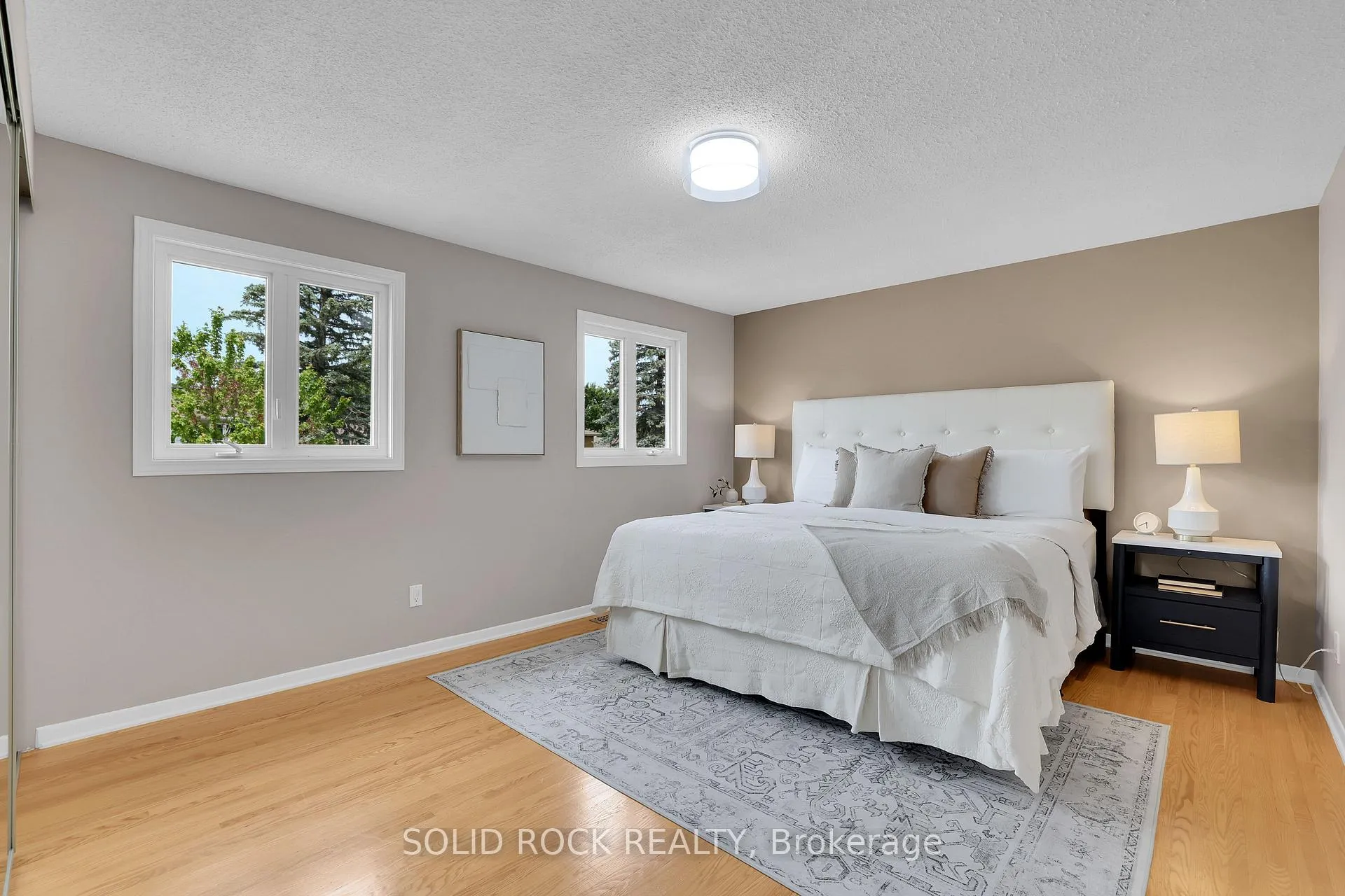Photo 19 of 10 Highpark Crescent, Ottawa, Blackburn Hamlet — HOMEH