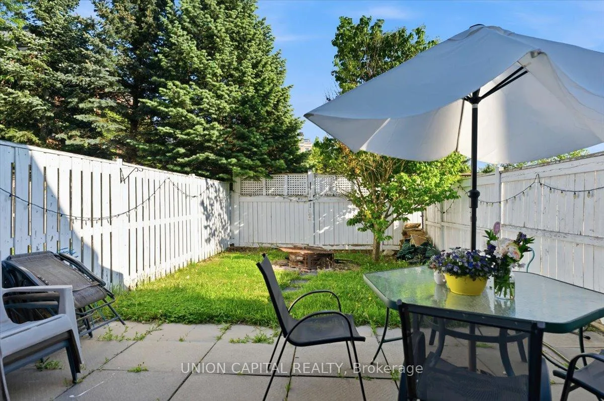 Photo 3 of 31 Ochalski Road, Aurora, Bayview Wellington — HOMEH