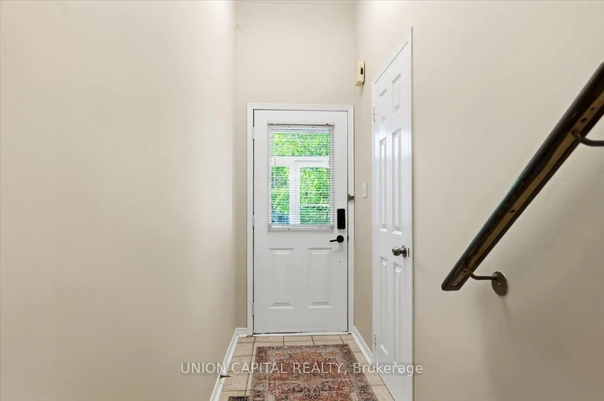 Photo 5 of 31 Ochalski Road, Aurora, Bayview Wellington — HOMEH