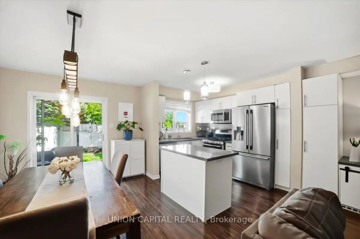 Photo 14 of 31 Ochalski Road, Aurora, Bayview Wellington — HOMEH