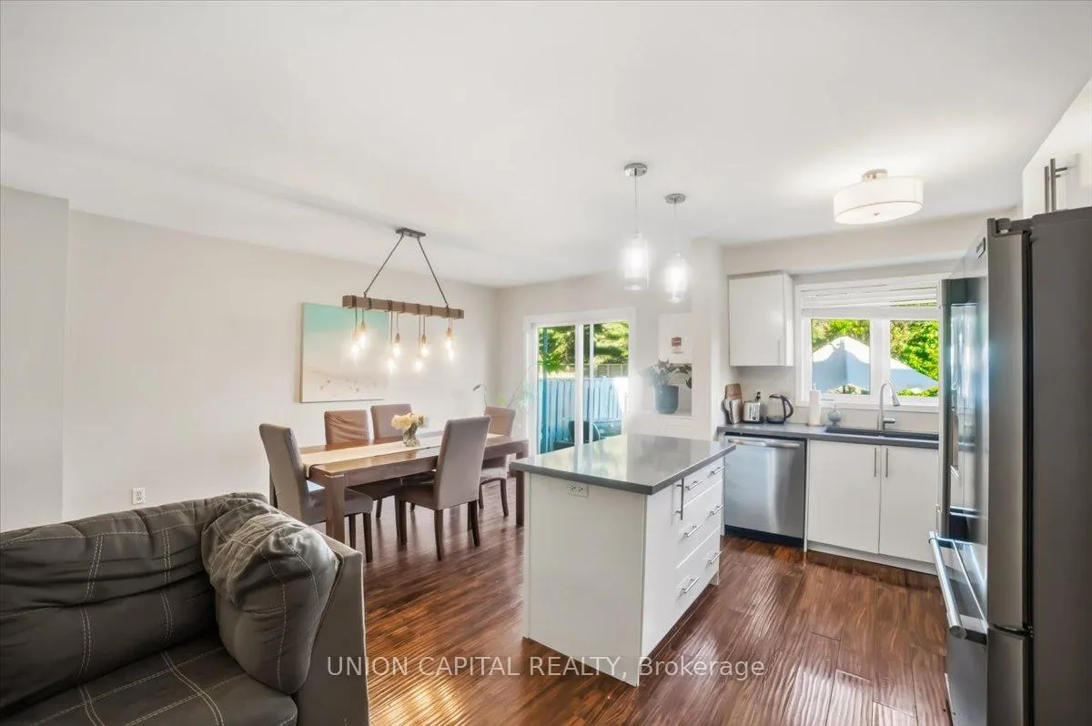 Photo 15 of 31 Ochalski Road, Aurora, Bayview Wellington — HOMEH