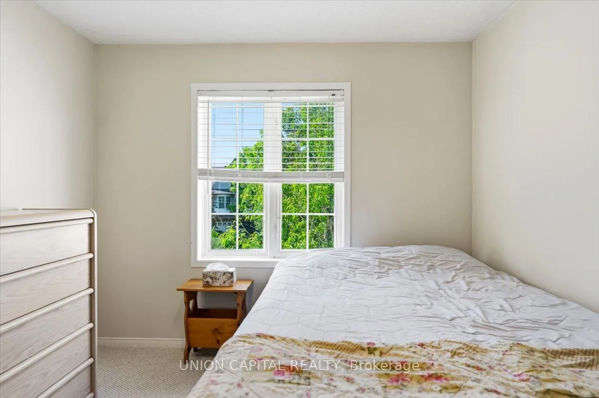 Photo 16 of 31 Ochalski Road, Aurora, Bayview Wellington — HOMEH