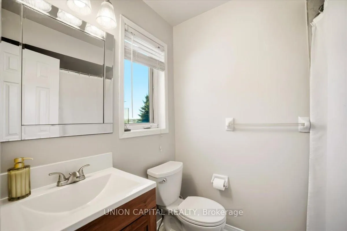 Photo 20 of 31 Ochalski Road, Aurora, Bayview Wellington — HOMEH