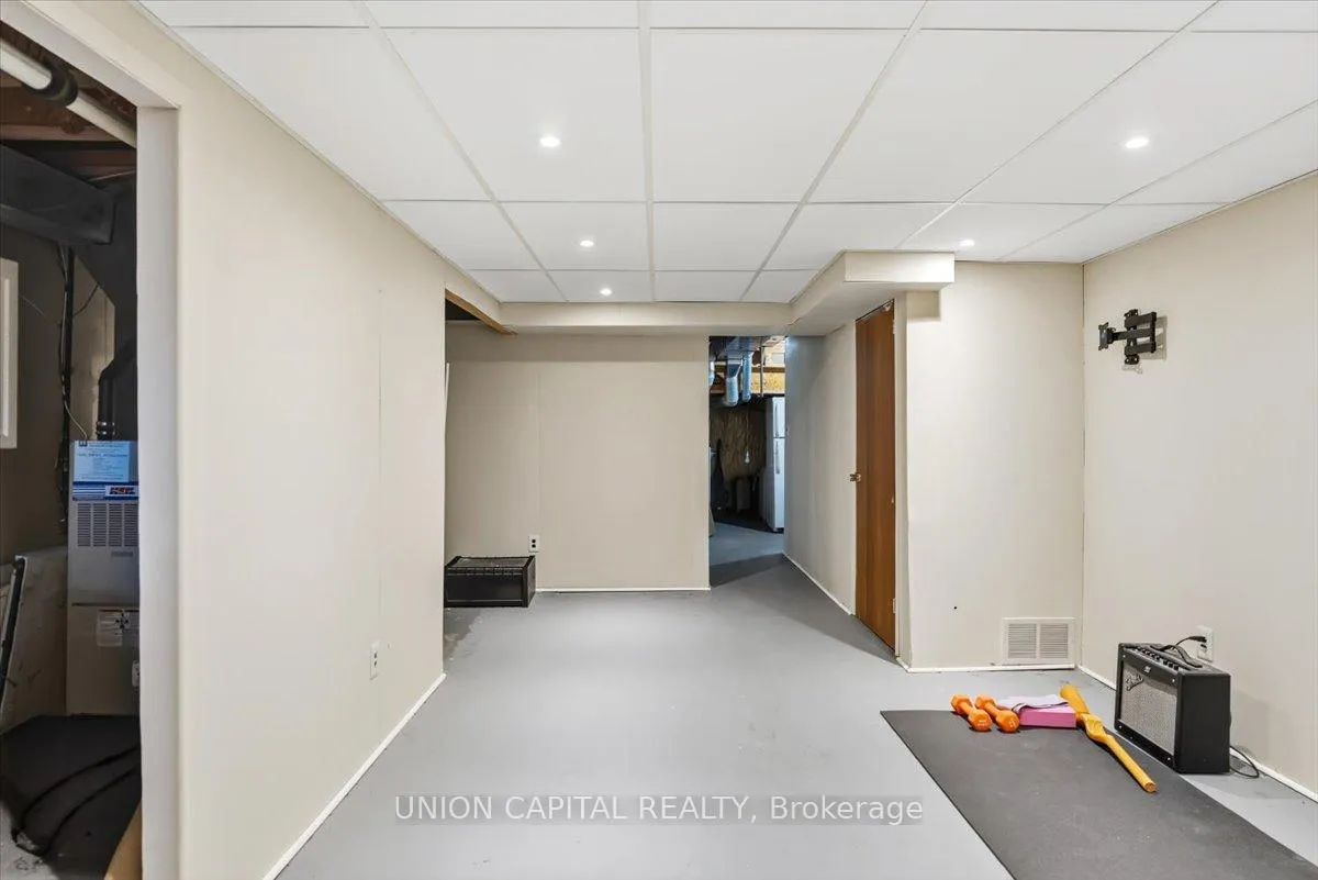Photo 24 of 31 Ochalski Road, Aurora, Bayview Wellington — HOMEH