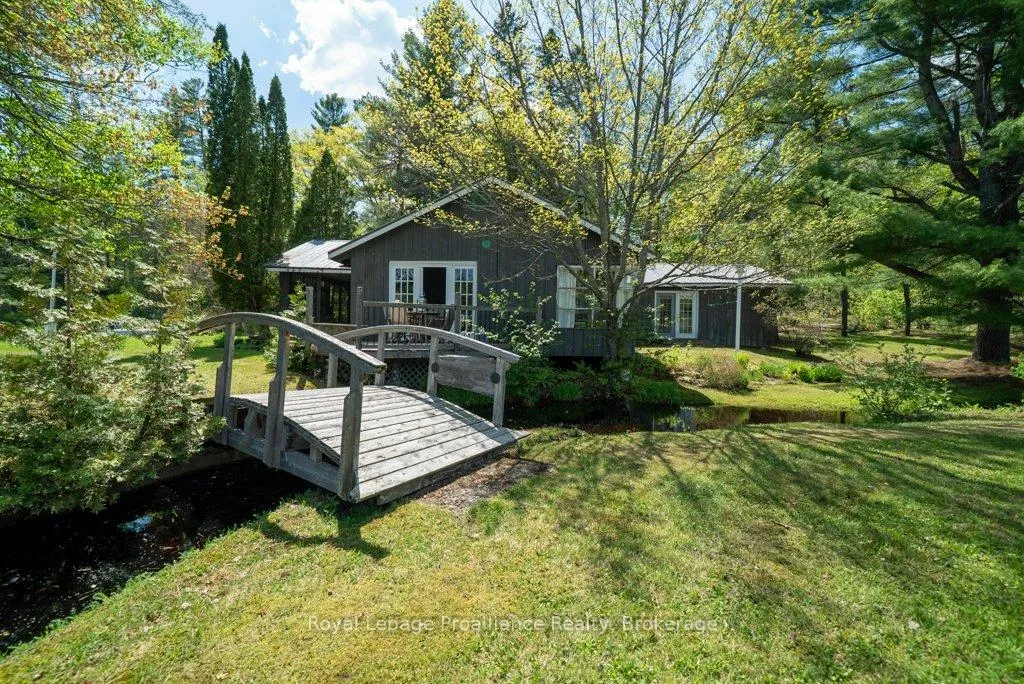 Photo 10 of 17833 Highway 41, Addington Highlands — HOMEH