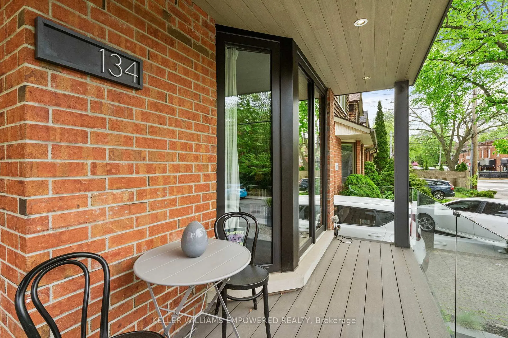 Photo 2 of 134 Geoffrey Street, Toronto, High Park-Swansea — HOMEH