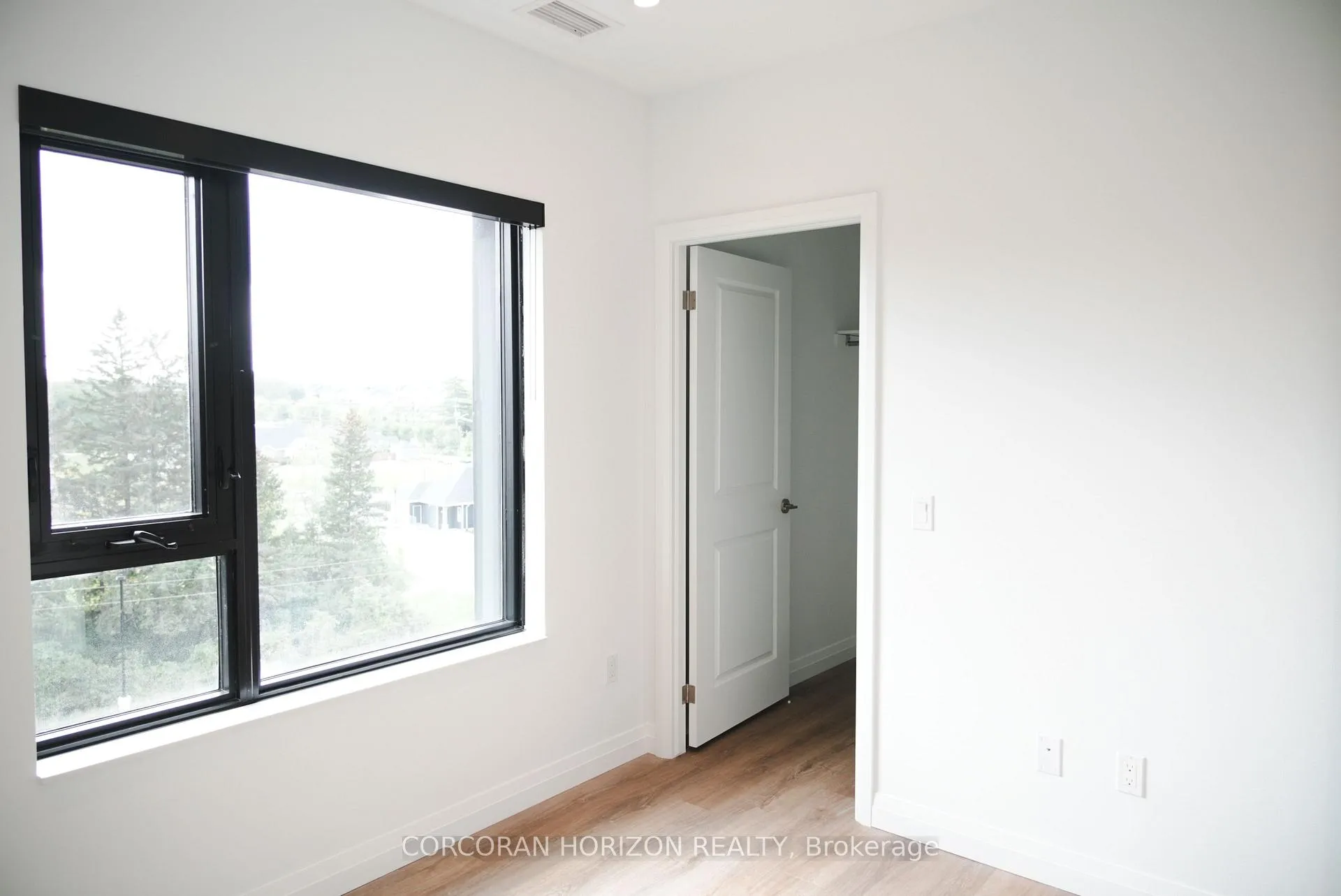 Photo 10 of Unit 701, 525 New Dundee Rd, Kitchener — HOMEH