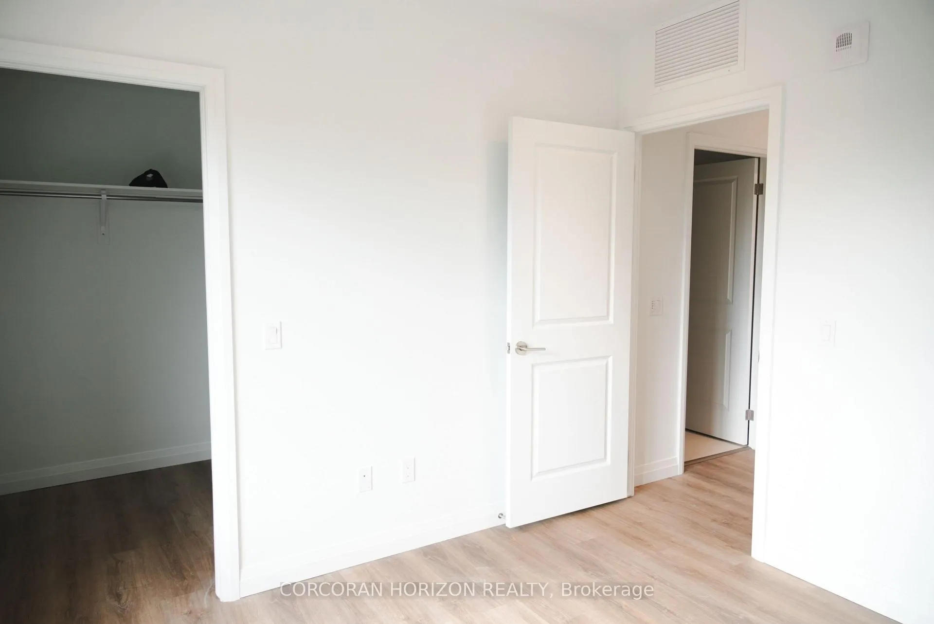 Photo 11 of Unit 701, 525 New Dundee Rd, Kitchener — HOMEH
