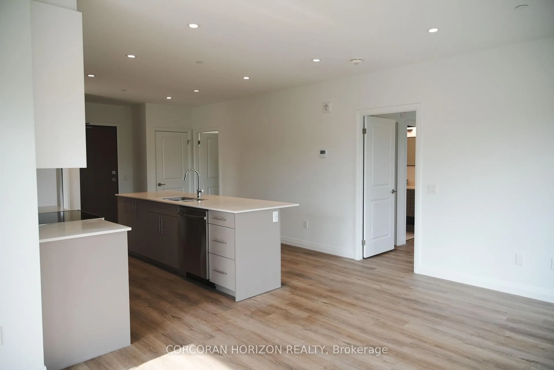 Photo 12 of Unit 701, 525 New Dundee Rd, Kitchener — HOMEH