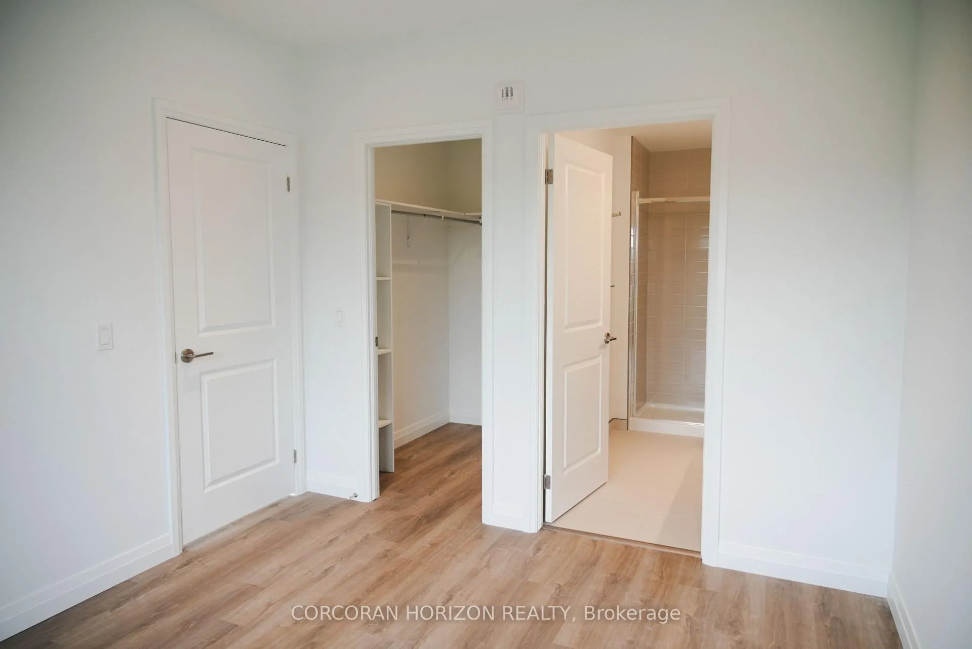 Photo 15 of Unit 701, 525 New Dundee Rd, Kitchener — HOMEH