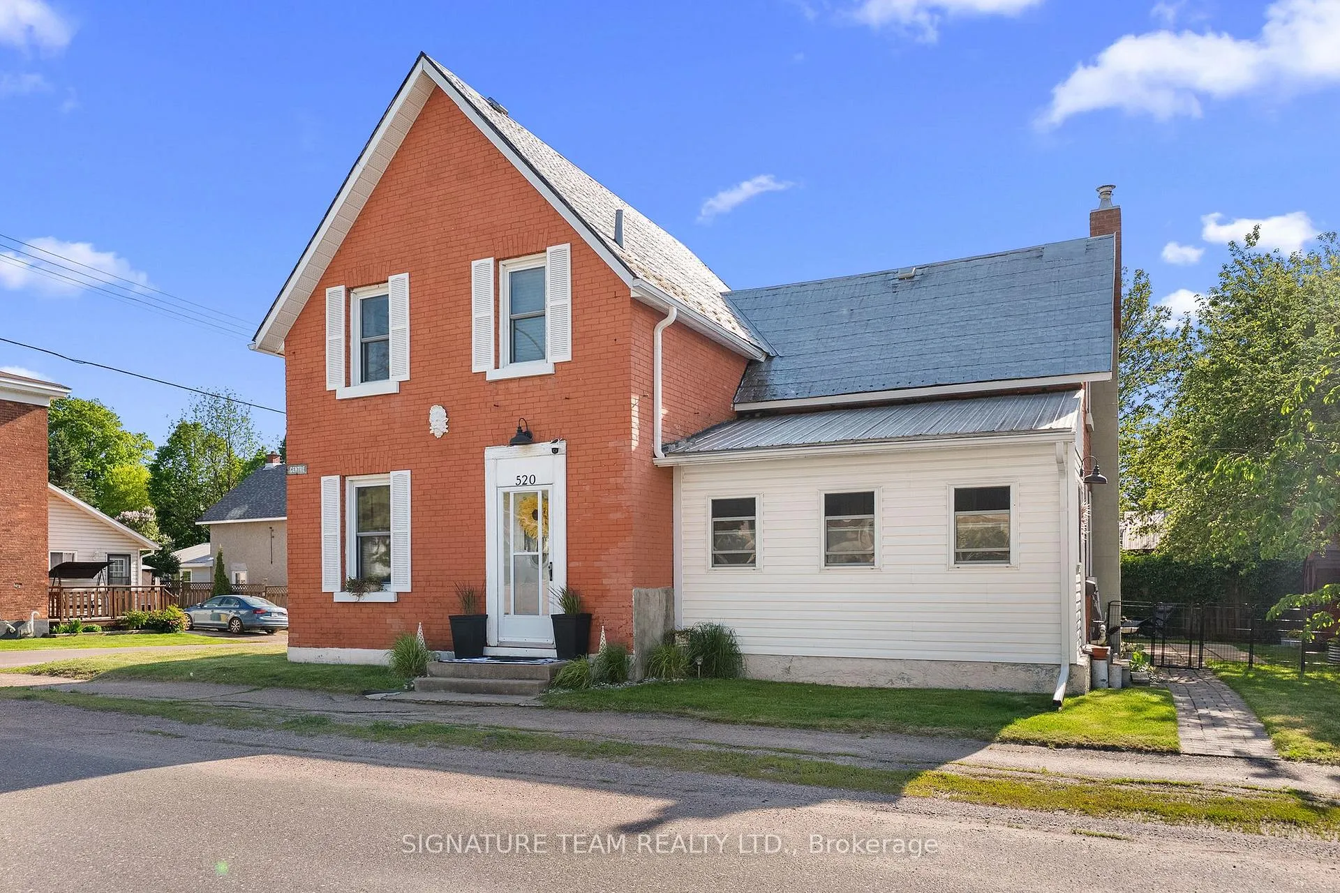 Photo 2 of 520 Centre Street, Pembroke — HOMEH