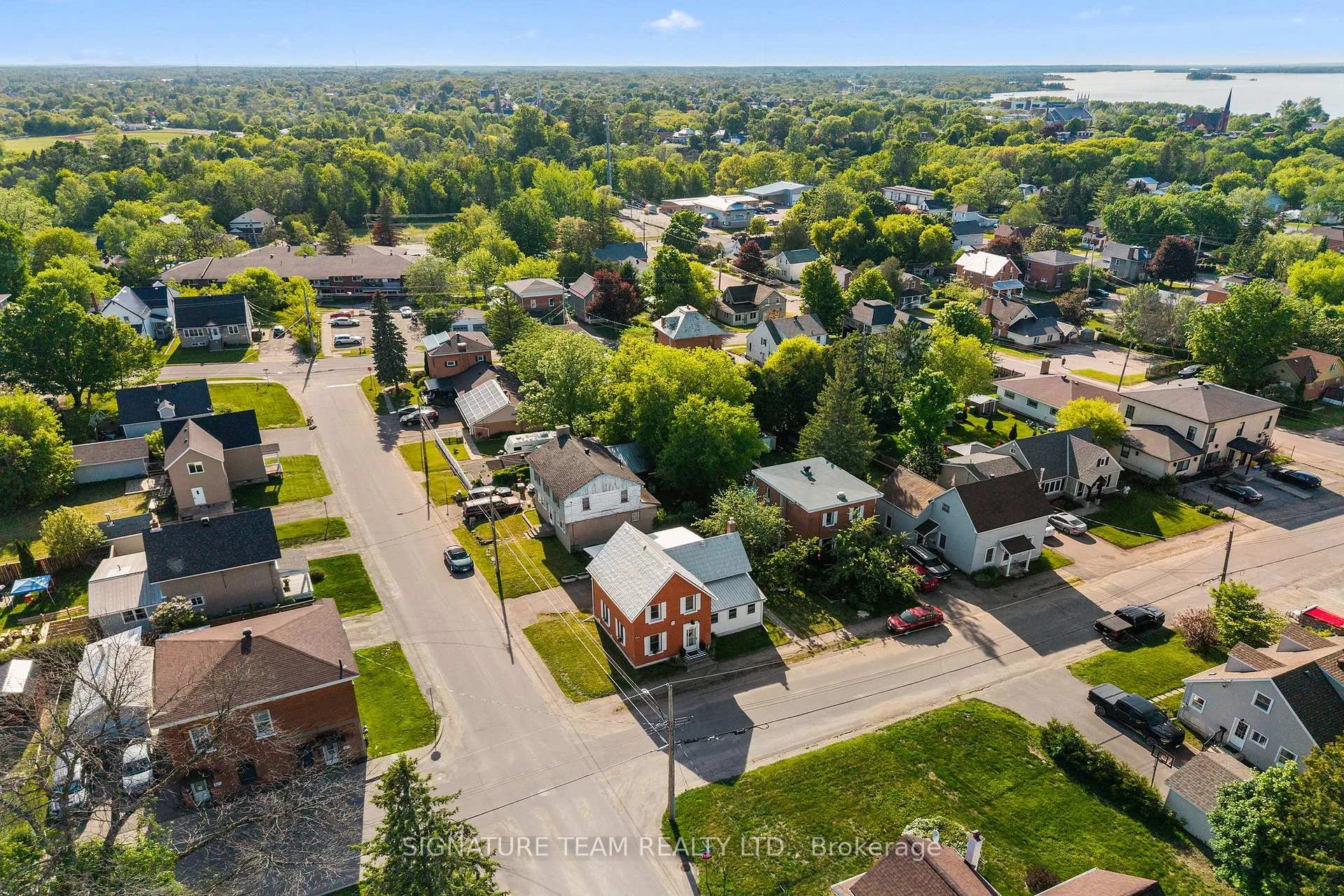 Photo 3 of 520 Centre Street, Pembroke — HOMEH